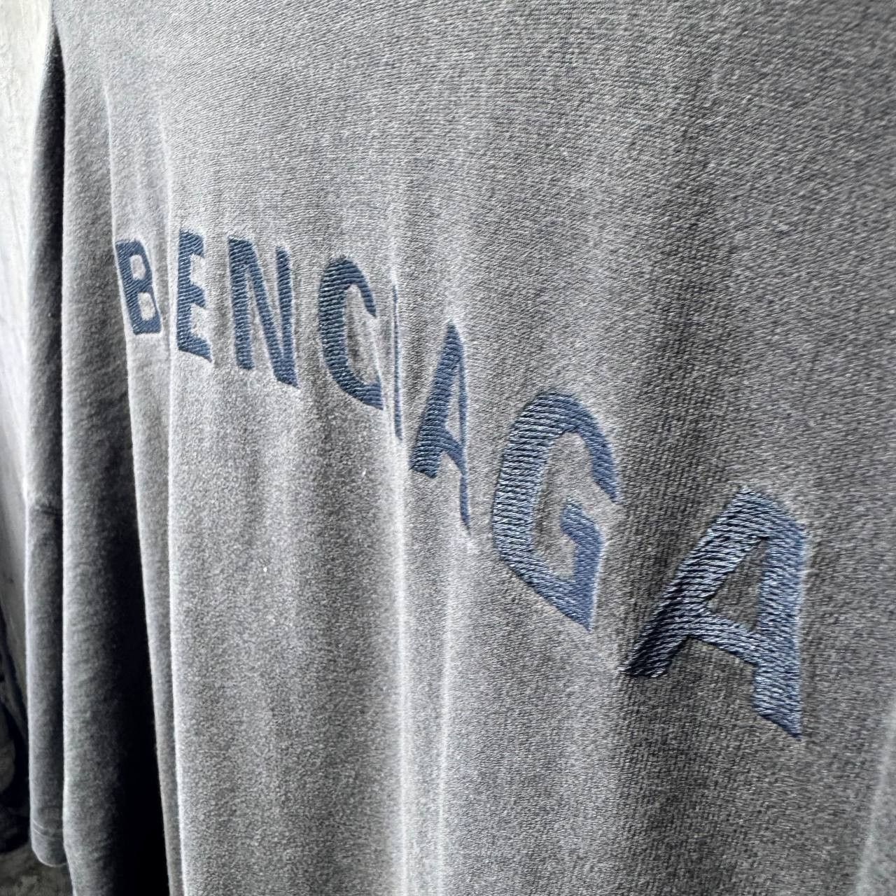 Balenciaga Balenciaga Spell Out logo embroidered tee Size US XXL / EU 58 / 5 - 3 Thumbnail