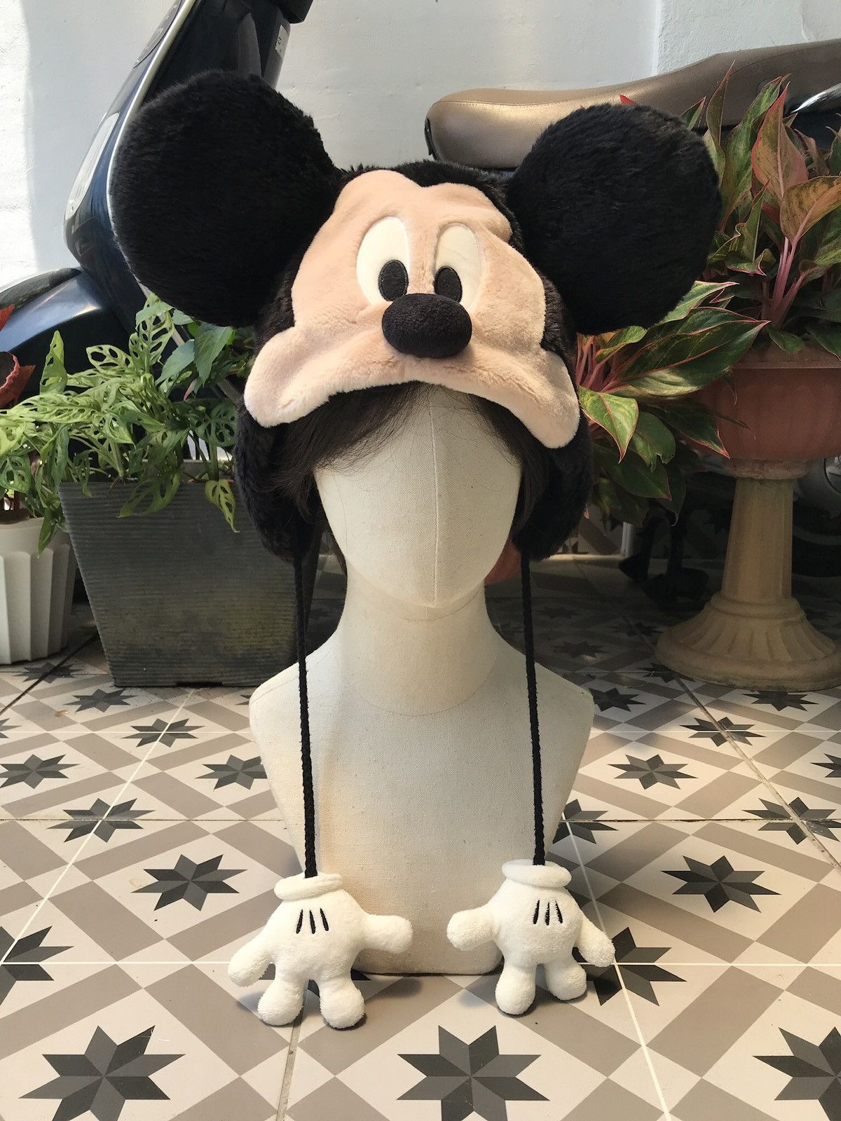 Disney × Japanese Brand AUTHENTIC MICKEY MOUSE CAP HAT Size ONE SIZE - 10 Thumbnail