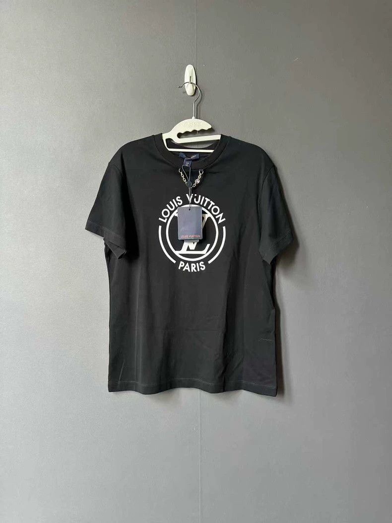Louis Vuitton Louis Vuitton New Chain Short Sleeve Size US L / EU 52-54 / 3 - 1 Thumbnail