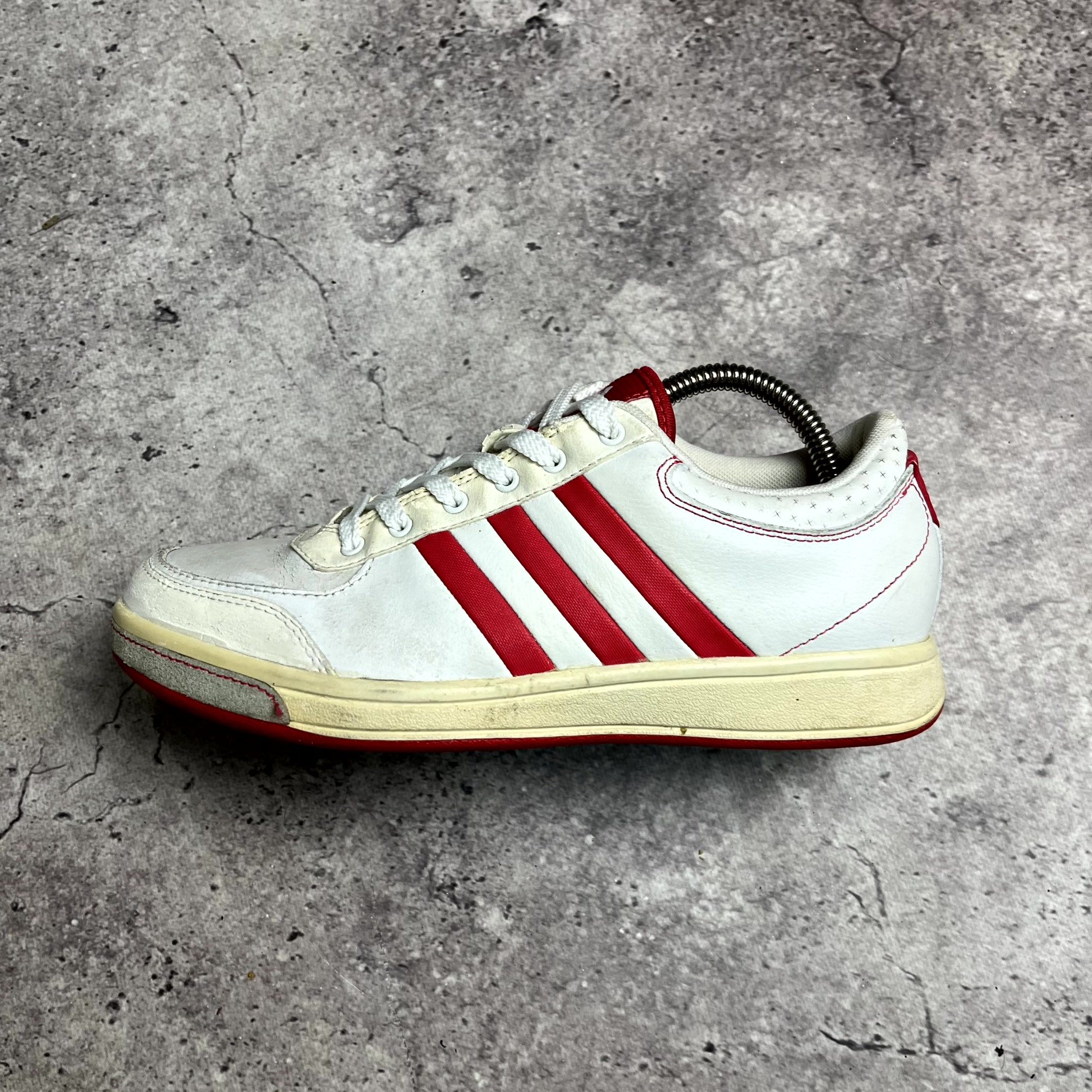 Adidas Y2K Adidas White Leather Low Top Sneakers Size US 7 EU 38 Size US 7 / IT 37 - 2 Thumbnail