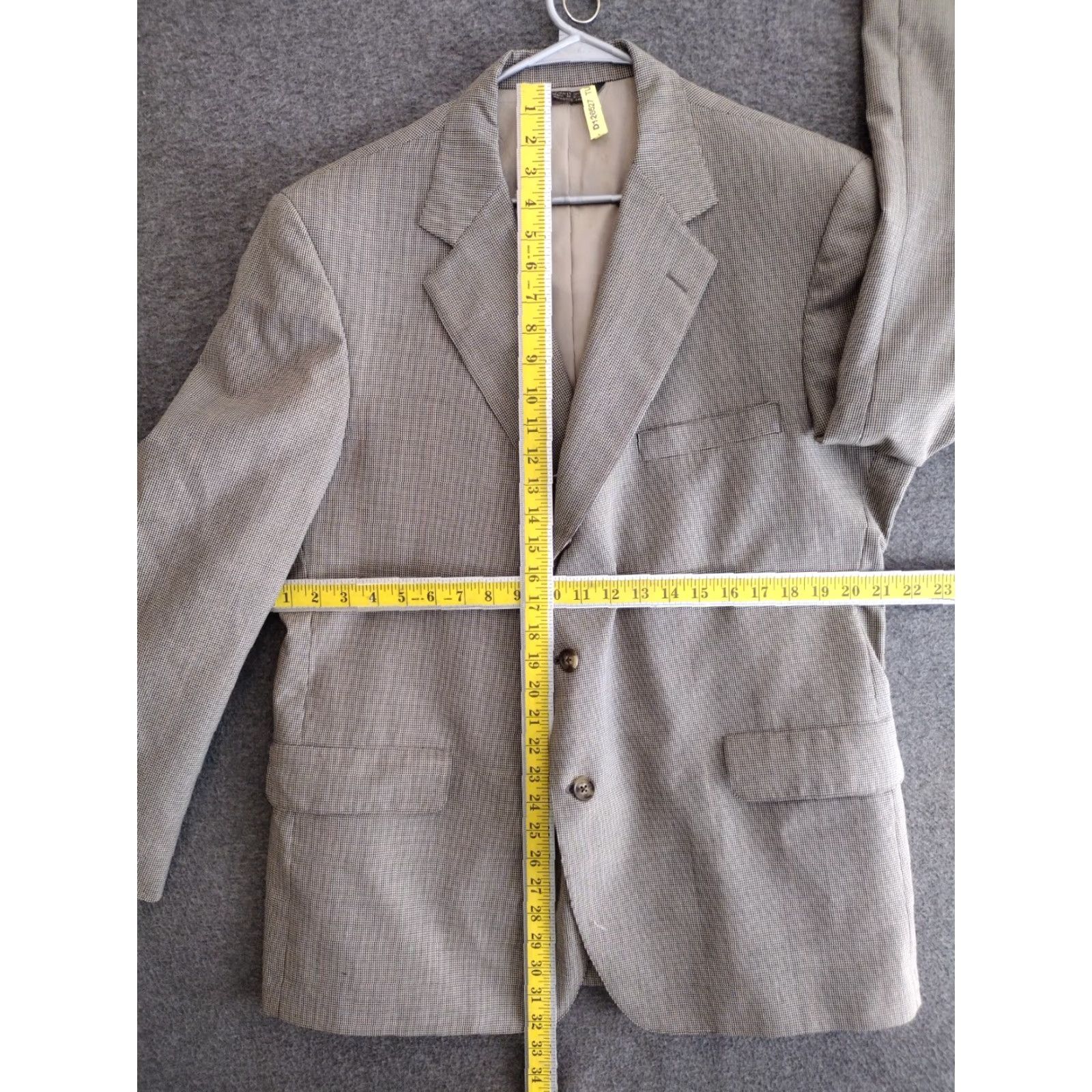 Vintage VINTAGE Blazer Mens 3 Button Suit Jacket Sport Coat 42 Chest 42 Solid Wool Blended Fabric Light Gray Notch Lapel Regular Fit Single-Breasted 90s Mens Size 42R - 4 Thumbnail