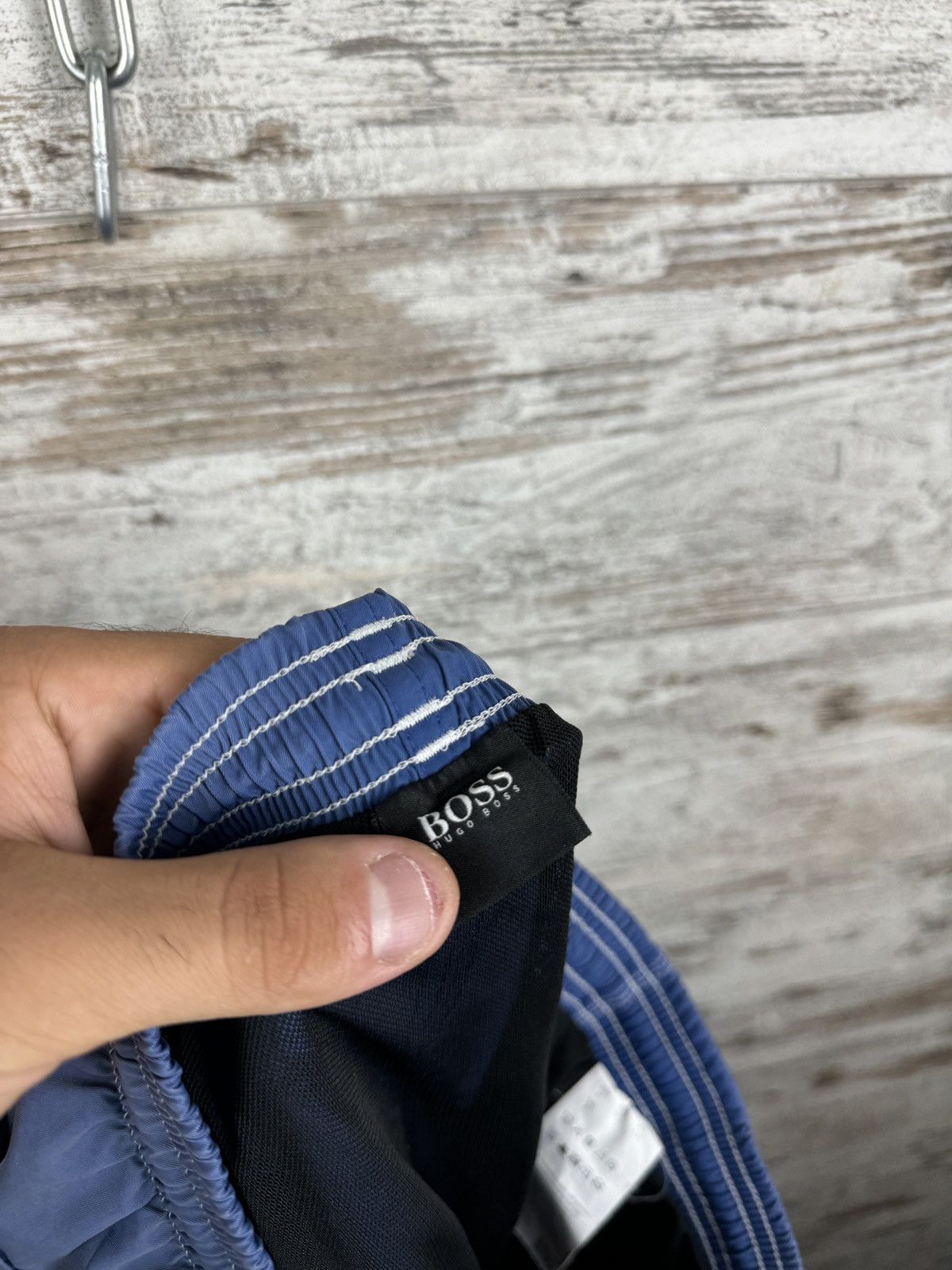 Hugo Boss Mens Hugo Boss shorts luxury big logo Size US 30 / EU 46 - 7 Thumbnail