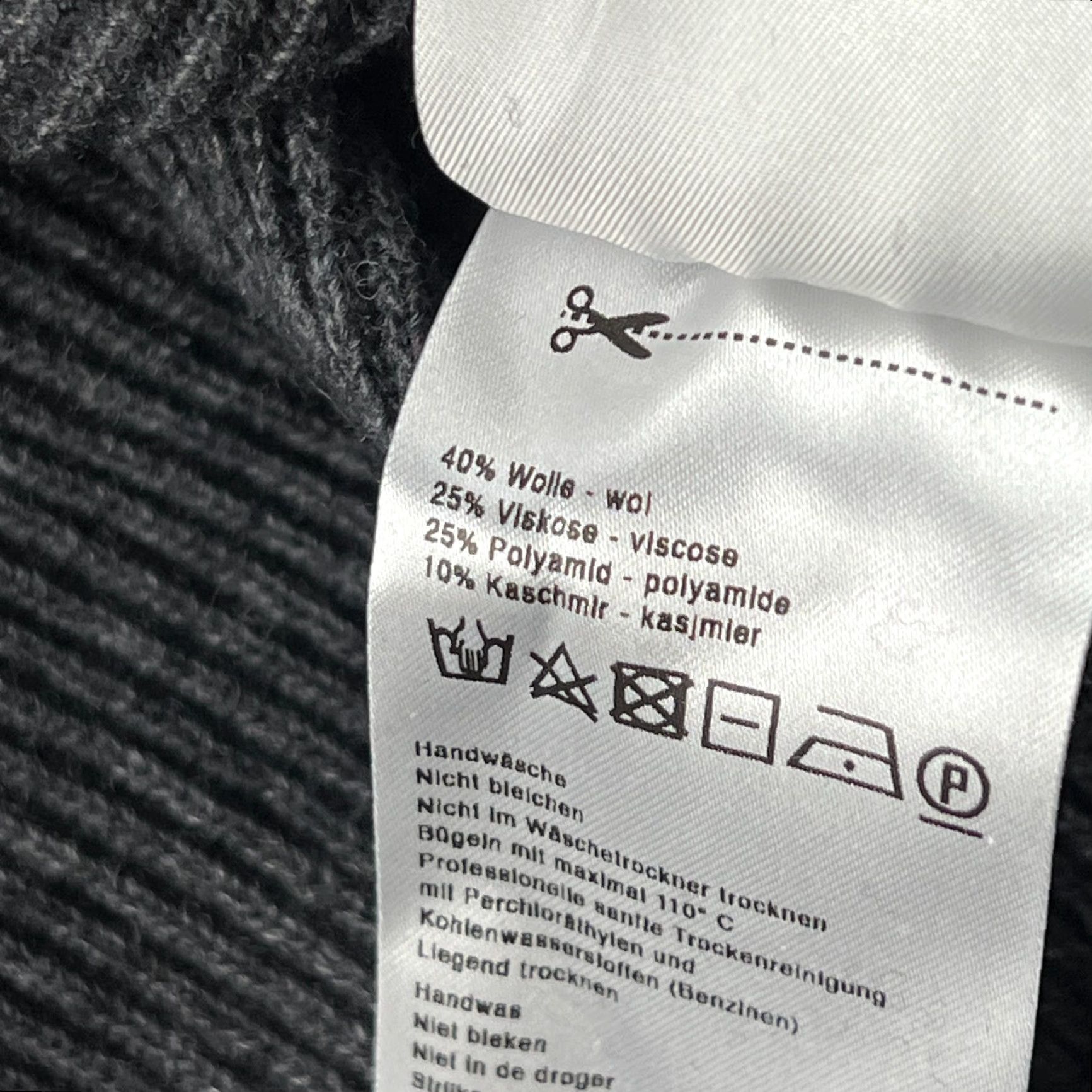Vintage Eisbar Sweater Mens Size 50 Gray Full Zip Wool Cashmere Viscose Blend Gray Knit Shirt Mens Size 50 Gray Full Zip Wool Cashmere Viscose Knit Size US L / EU 52-54 / 3 - 7 Thumbnail