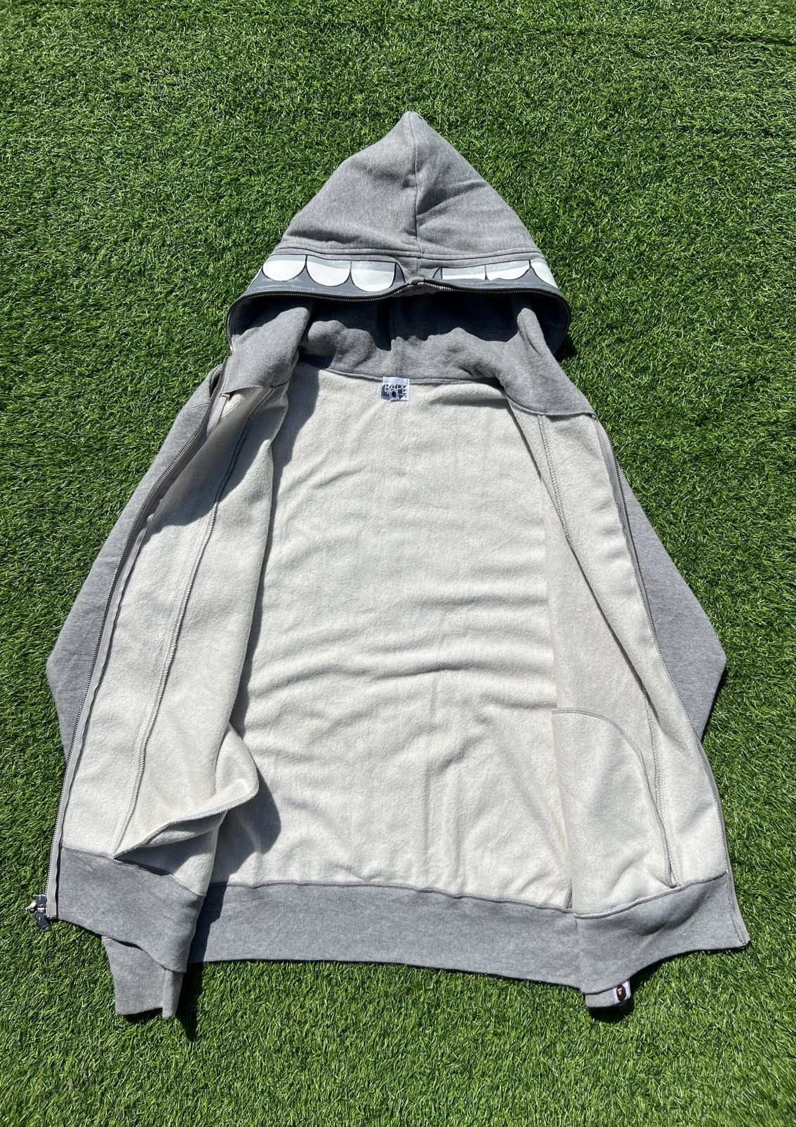 Bape × Kaws ARCHIVAL BAPE x KAWS "Chomper" Full-Zip Hoodie (Grey) Size US L / EU 52-54 / 3 - 5 Thumbnail