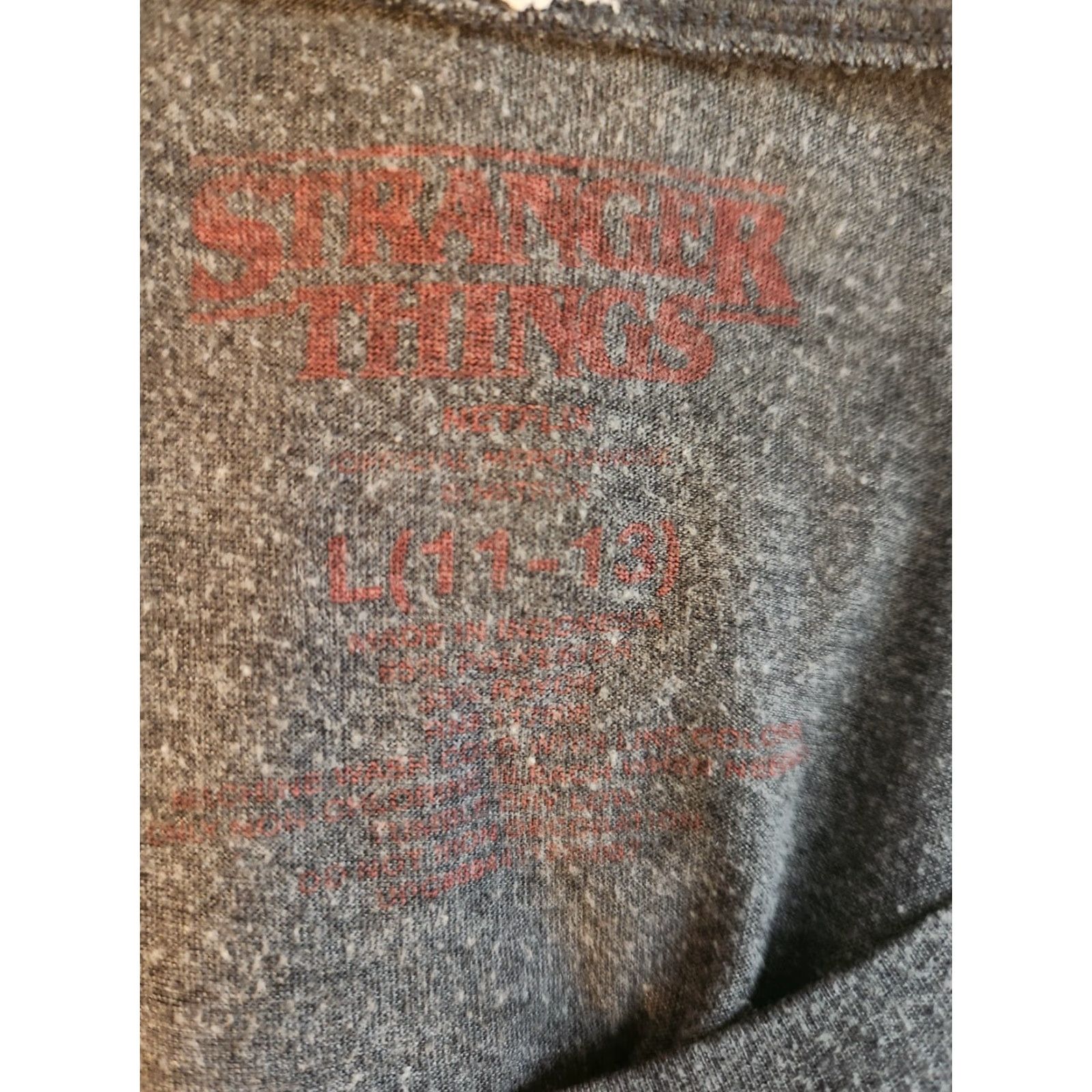 Vintage Stranger Things T Shirt Womens L Gray Short Sleeve Graphic Tee Size L / US 10 / IT 46 - 2 Thumbnail
