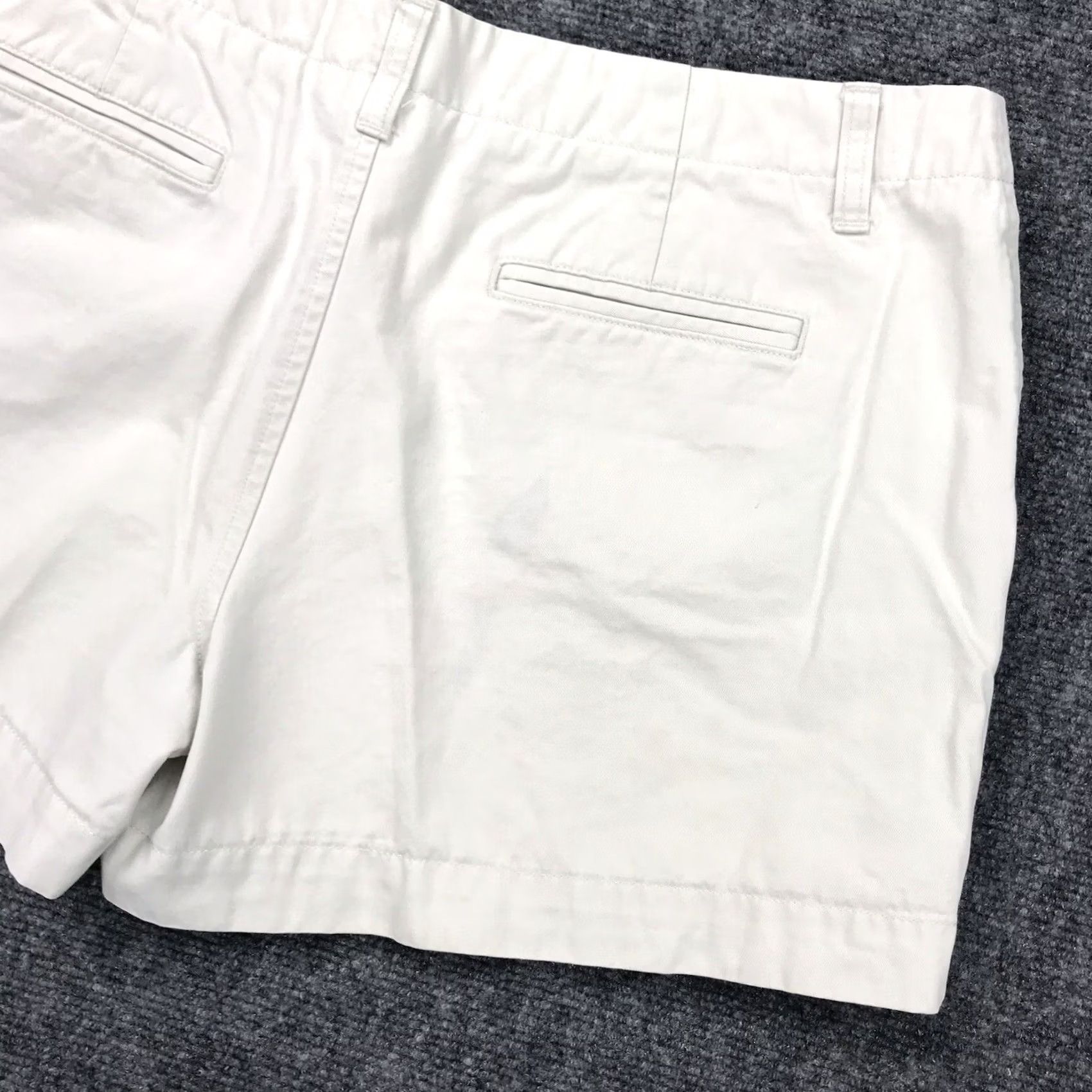 Old Navy Old Navy Casual Beige Khaki Chino Shorts Women’s Size 12 Pockets 100% Cotton Size 34" / US 12 / IT 48 - 5 Thumbnail