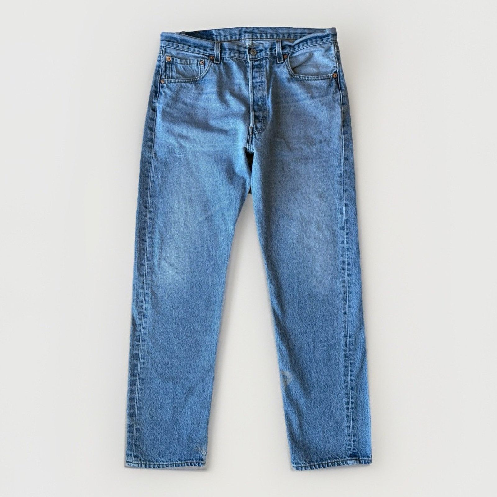 Levi's Vintage Levis 501 Jeans 32 Blue Straight 90s Denim Workwear Size US 32 / EU 48 - 1 Thumbnail