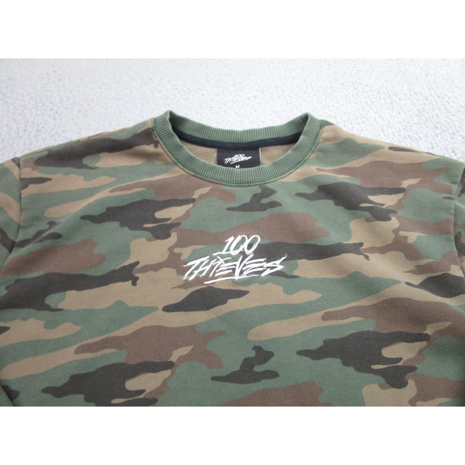 100 Thieves VINTAGE 100 Thieves Sweatshirt Mens Medium Camo Crewneck Pullover Graphic Print Army Green Size US M / EU 48-50 / 2 - 2 Thumbnail