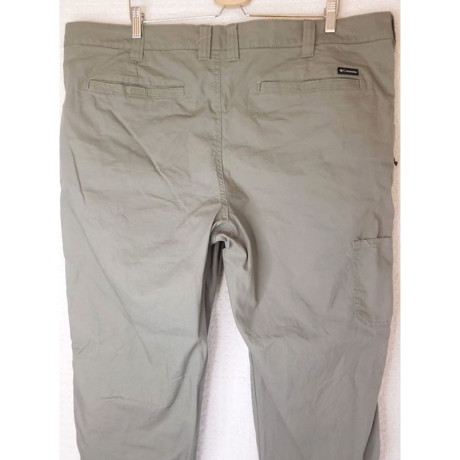 Vintage Columbia Pants Men 42x30 Canvas Khaki Green Zipper Side Pocket 5-Pocket Chino Casual Workwear Regular Straight Shirt? Size US 42 / EU 58 - 7 Thumbnail