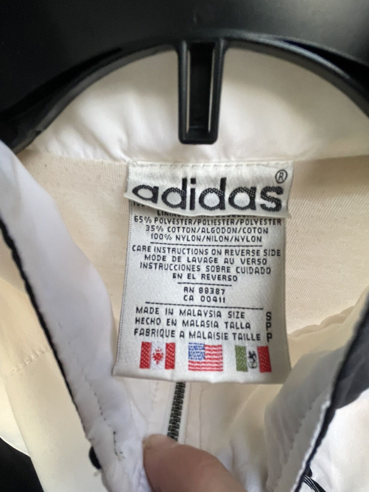 Adidas Vintage 90’s Adidas Windbreaker Jacket White Black Small Size US S / EU 44-46 / 1 - 4 Thumbnail