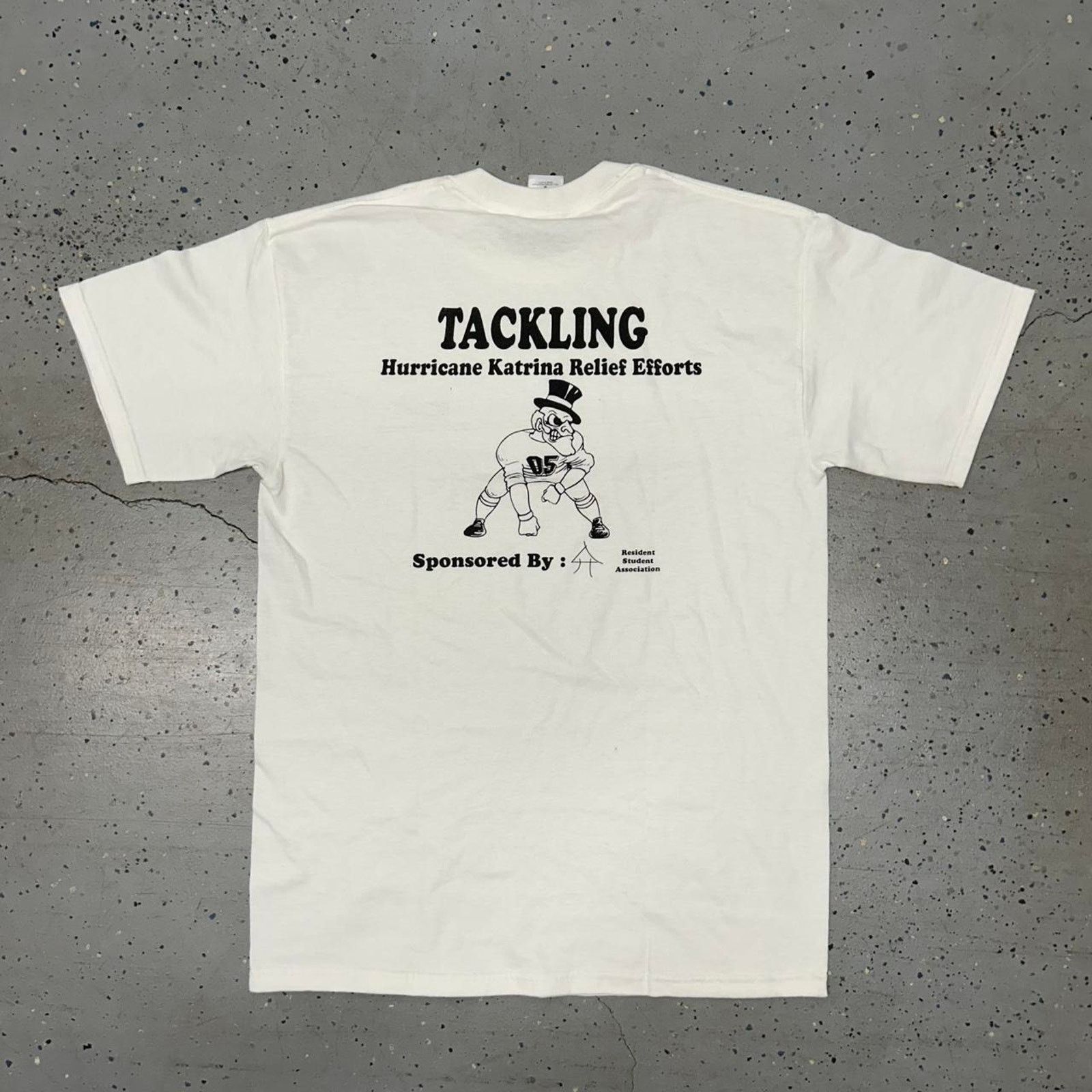 Gildan Y2K Wake Forest Hurricane Katrina Relief Efforts T-shirt Size US M / EU 48-50 / 2 - 1 Thumbnail