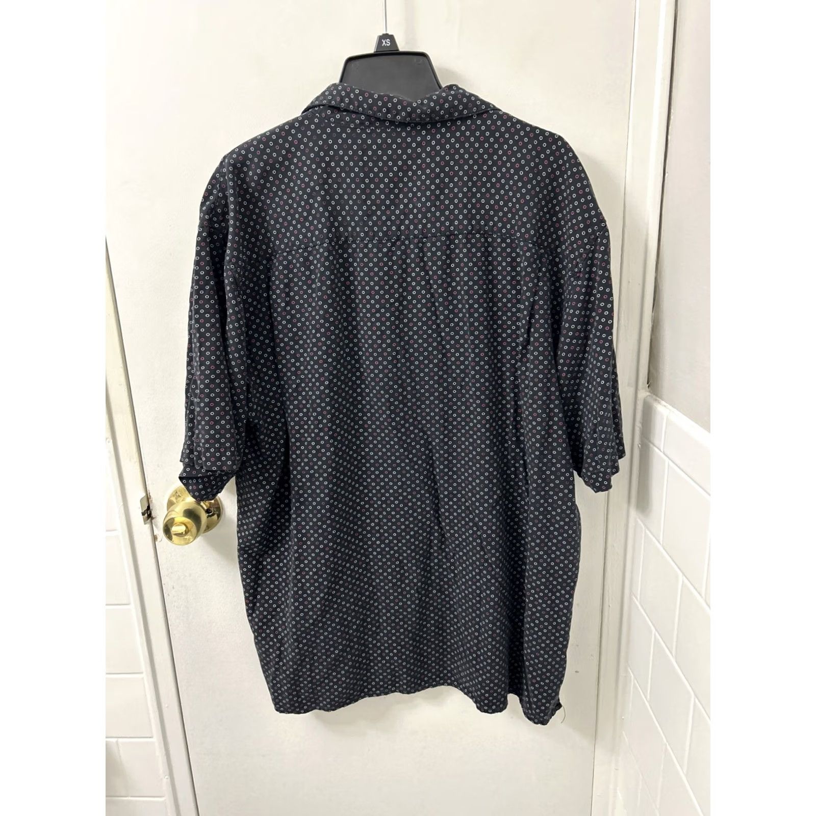 Vintage VINTAGE Silk Circa 1969 Shirt Mens L Black Polka Dot 100% Silk Button Down S/S Size US L / EU 52-54 / 3 - 7 Thumbnail