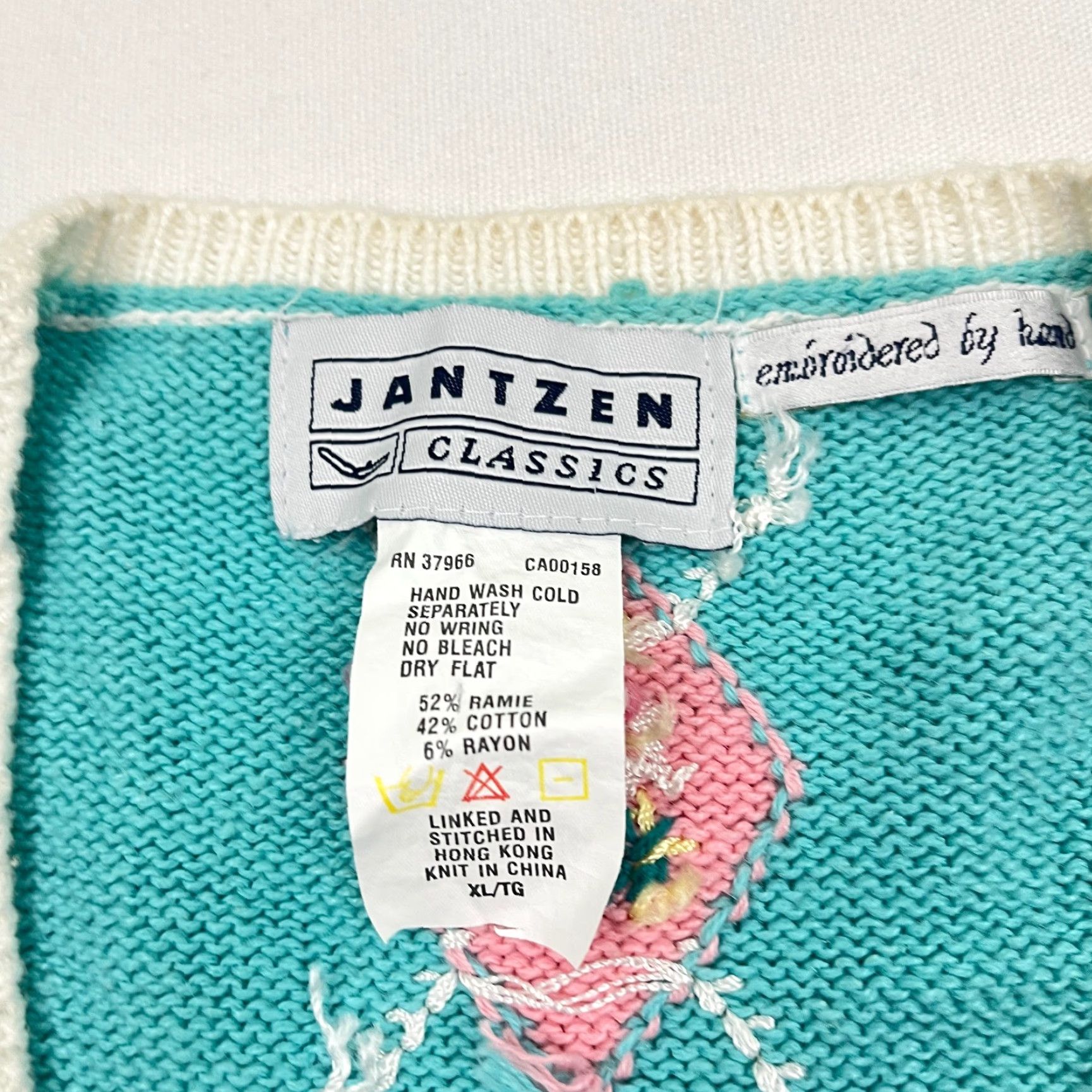 Jantzen VINTAGE Jantzen Sweater Vest Women XL Blue Floral Hand Embroidered Spring Boho Layer Vest Women XL Blue Floral Embroidered Layer Size XL / US 12-14 / IT 48-50 - 2 Thumbnail