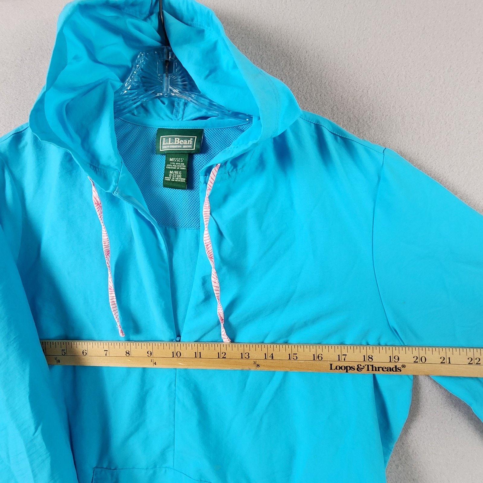 L.L. Bean L.L. Bean Pullover Windbreaker Misses' Medium 1/2 Zip Hooded Size M / US 6-8 / IT 42-44 - 6 Thumbnail