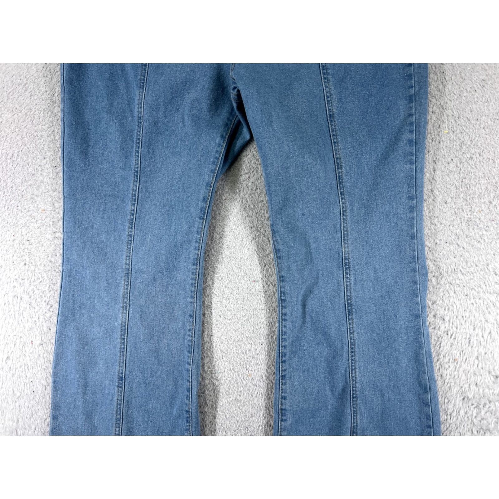 Shein Shein Jeans Womens 30 Blue Denim Flare Mid Rise 30x28 Cotton Blend Stretch Size 30" / US 8 / IT 44 - 3 Thumbnail