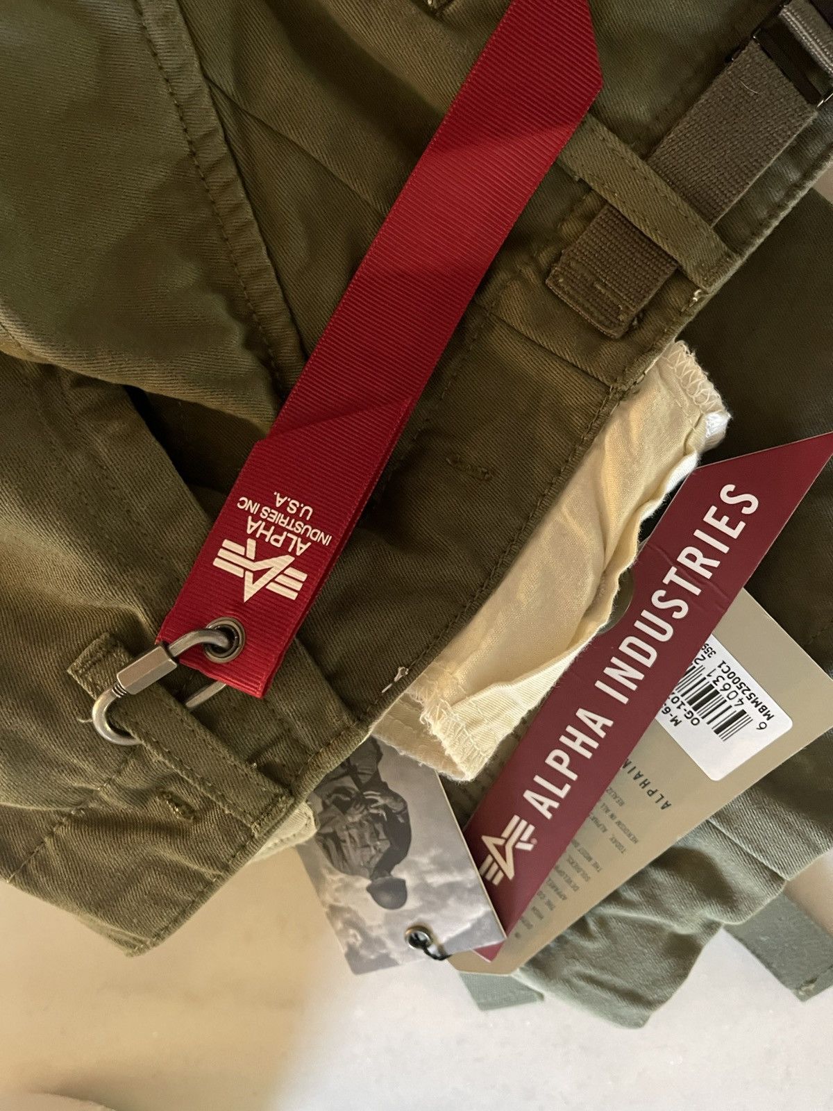 Alpha Industries Alpha industries men’s cargo M 65 pants 32x32 green NWT Size US 32 / EU 48 - 21 Thumbnail