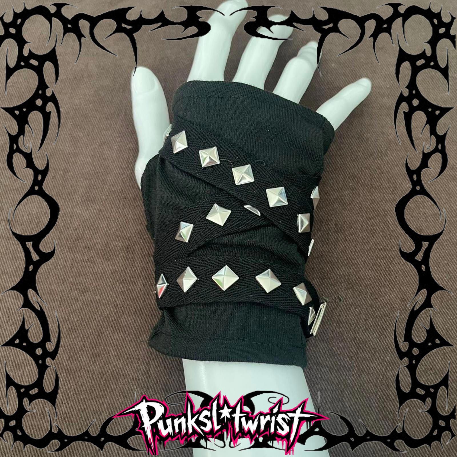 Vintage Black fingerless gloves with silver studs Size ONE SIZE - 1 Thumbnail