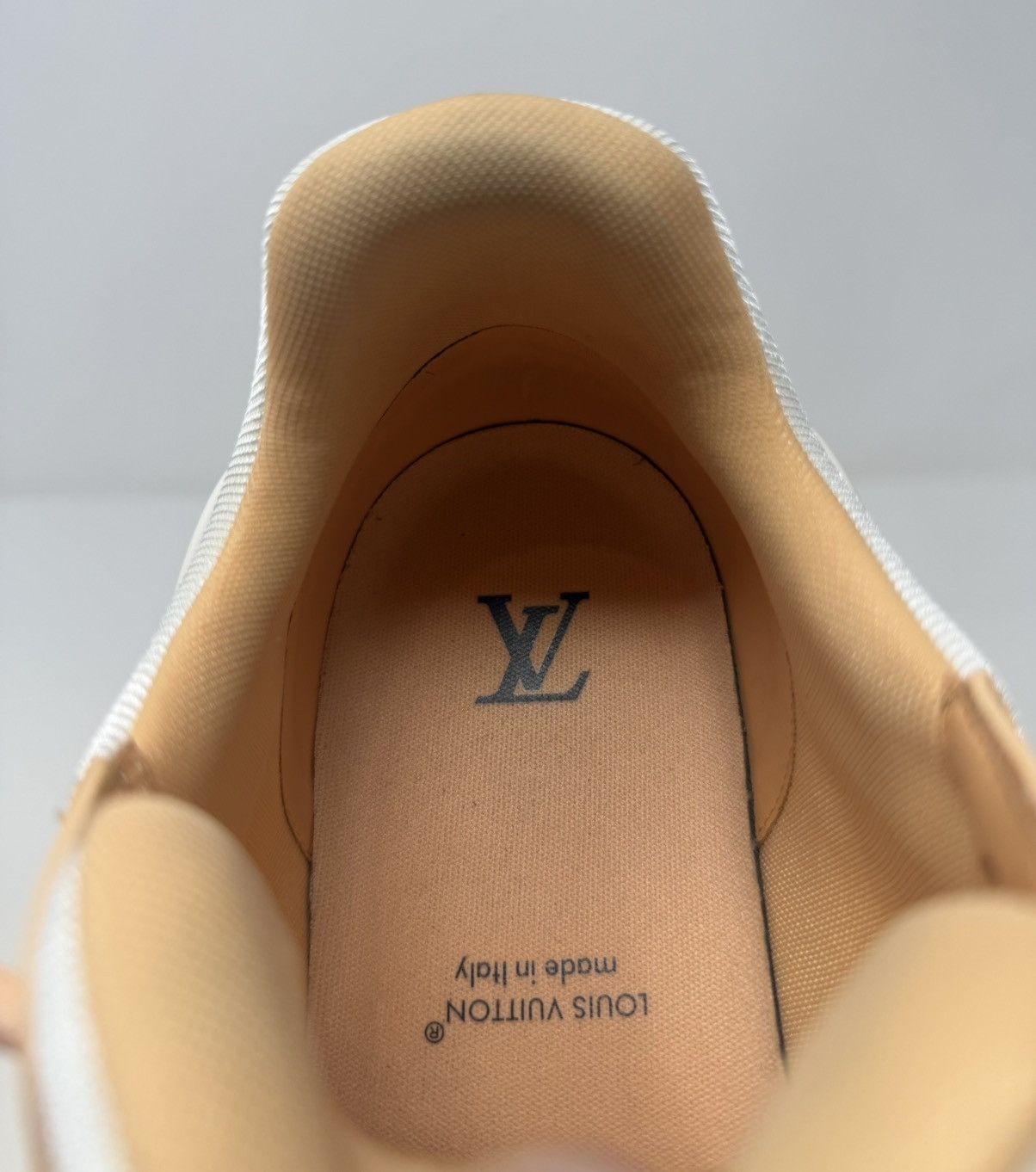 Louis Vuitton Louis Vuitton Trainer Sneaker Pink/White Size US 10.5 / EU 43-44 - 8 Thumbnail