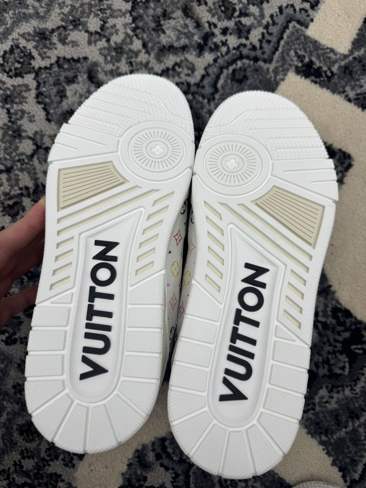Louis Vuitton × Takashi Murakami Louis Vuitton Murakami trainers Size US 9 / EU 42 - 4 Thumbnail