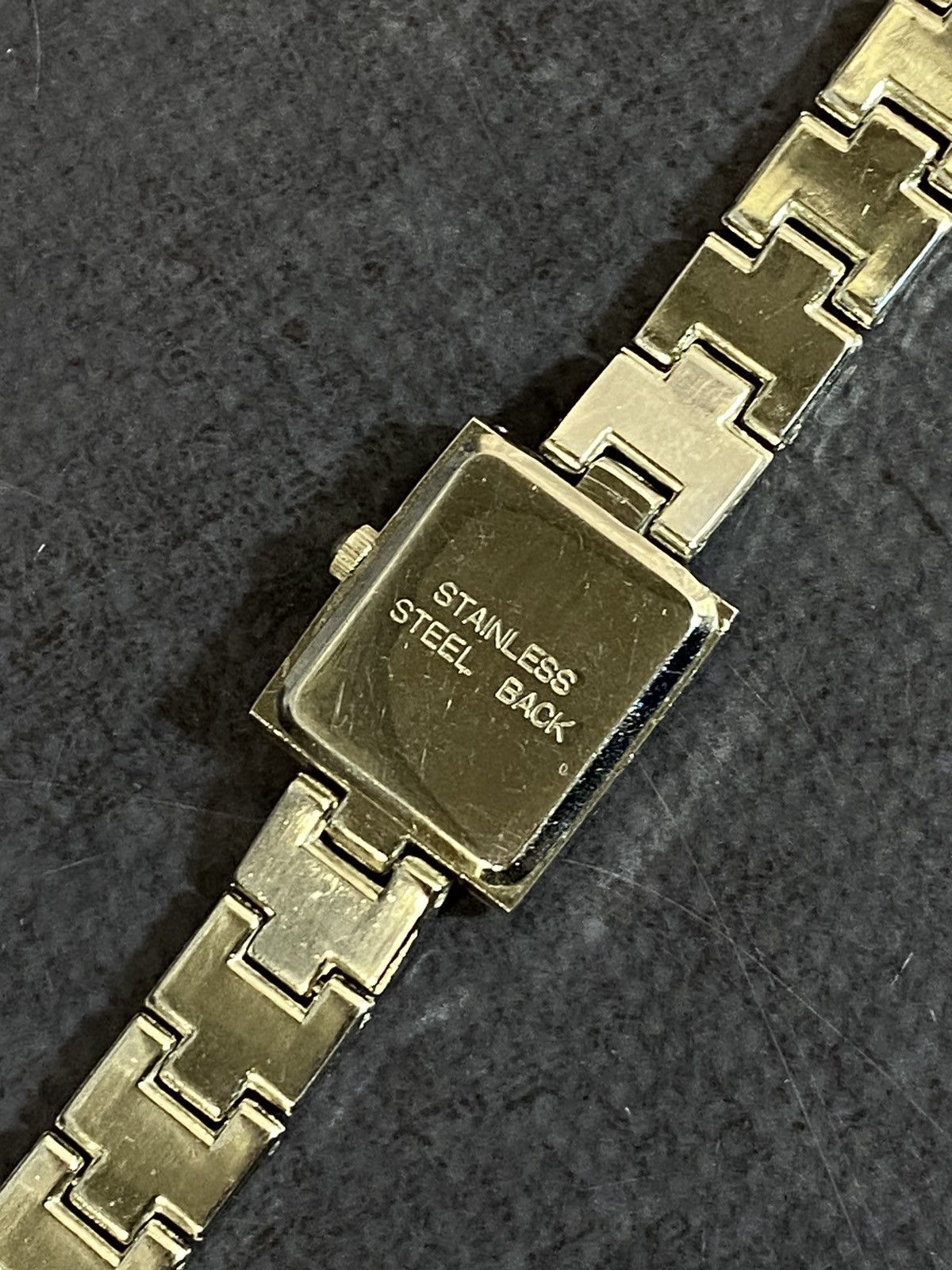 Hysteric Glamour Elegant CHICKS Watch with Metal Bracelet Japanese Brand Size ONE SIZE - 7 Thumbnail