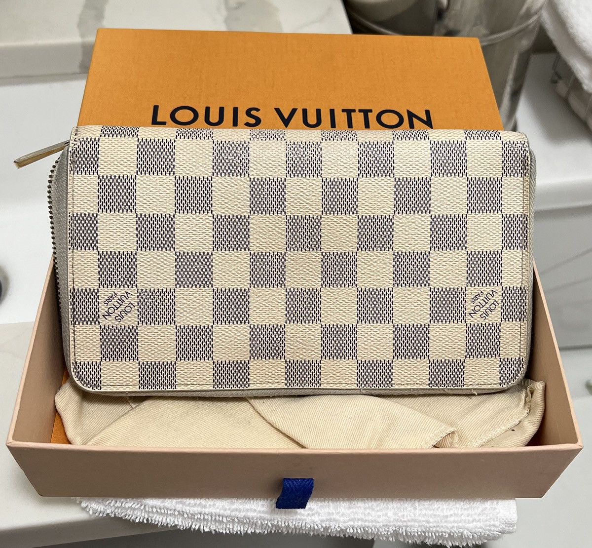 image of Louis Vuitton Damier Azure Organizer Wallet in White, Women's