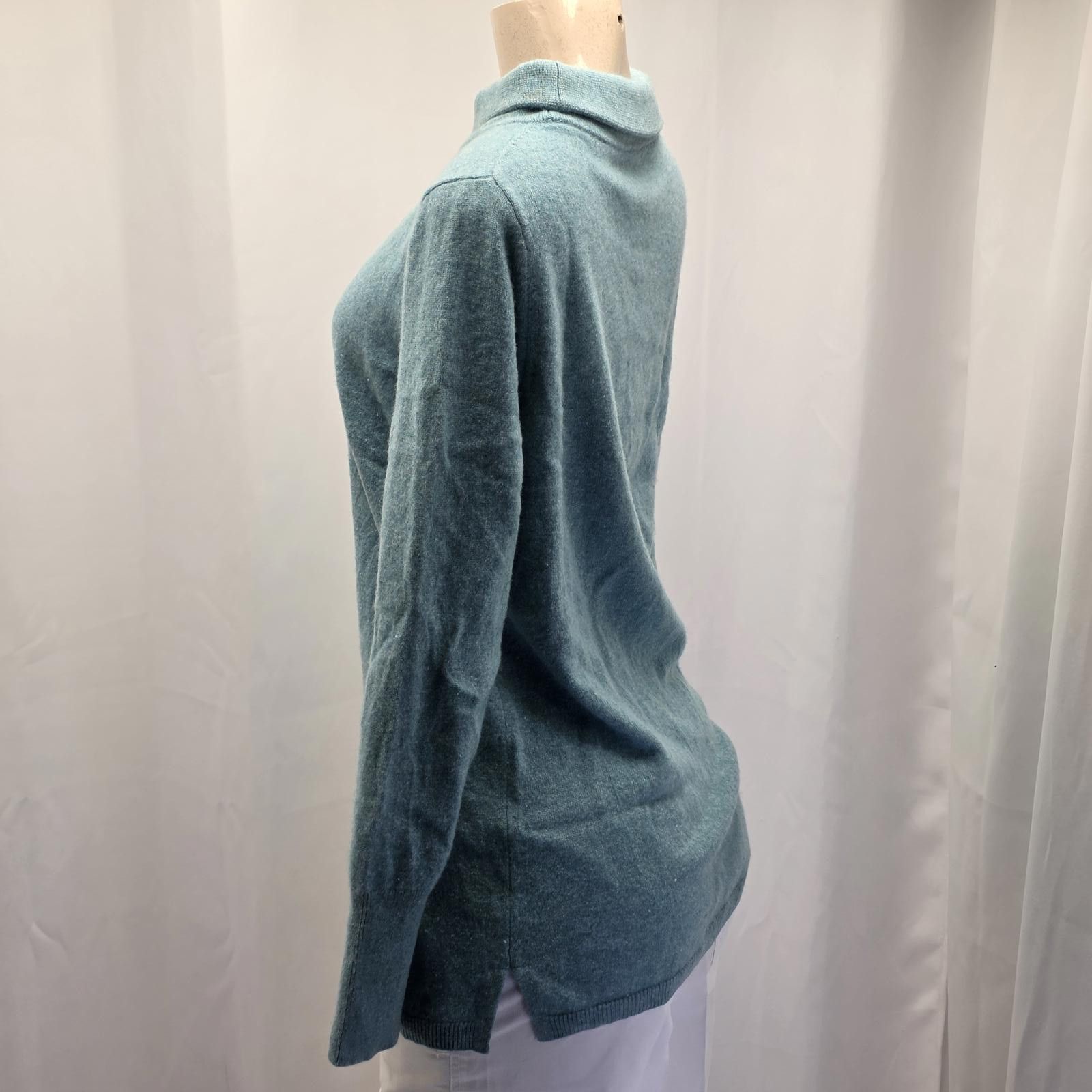 Other Talbots Pure Cashmere Turtleneck Sweater Light Blue Aqua Size L / US 10 / IT 46 - 3 Thumbnail