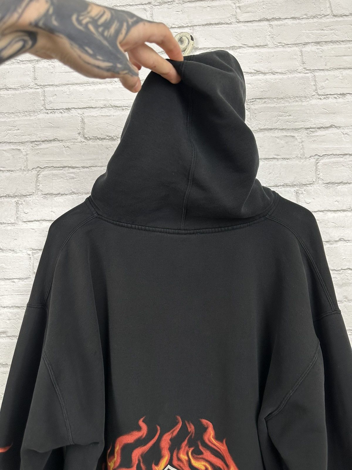 Harley Davidson (XL) THRASHED OUT FLAMES Harley Davidson Zip Up Hoodie Size US XL / EU 56 / 4 - 16 Thumbnail