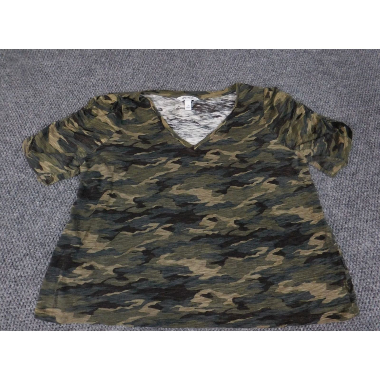 Vintage Carol Rose Womens Blouse M Green Camouflage Short Sleeve Crew Neck Pullover 100% Cotton Rayon Basic Casual Stretch Regular Womens Size M / US 6-8 / IT 42-44 - 2 Thumbnail