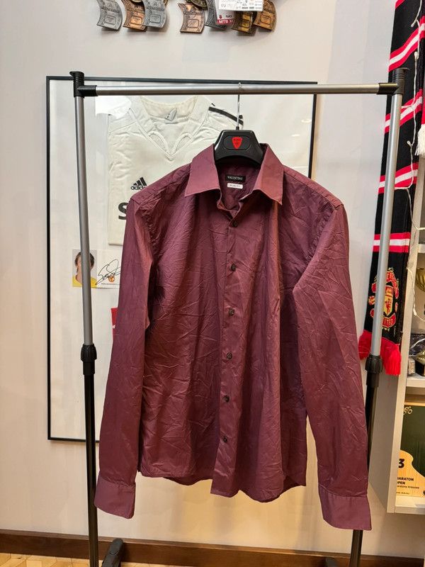 Valentino × Vintage Valentino Garavani Burgundy Slim Fit Shirt XL 43/17 Size US XL / EU 56 / 4 - 1 Thumbnail