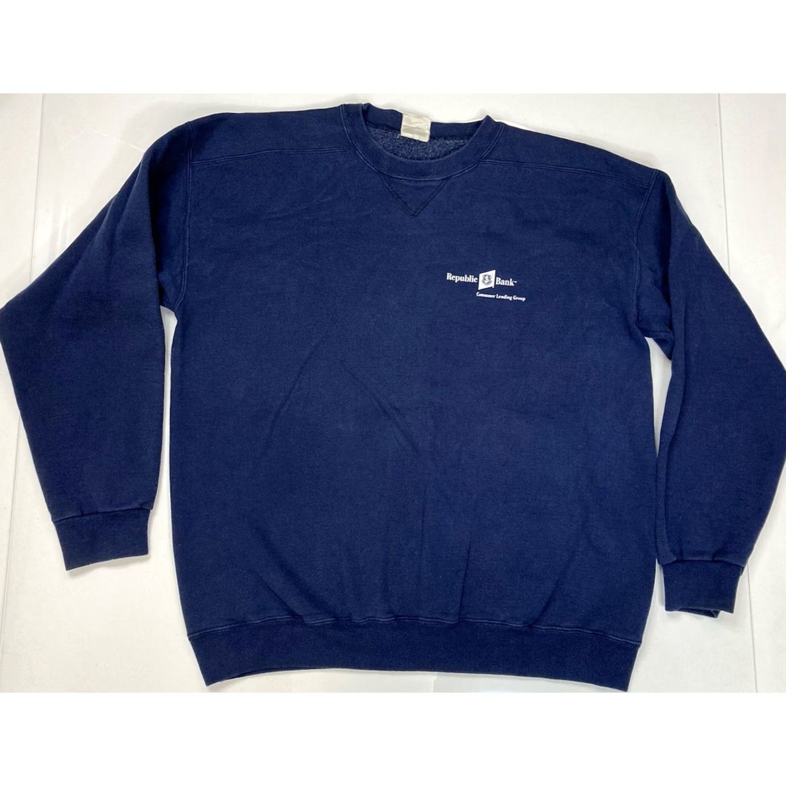 Tultex VINTAGE Republic Bank Change Makes Sense Crewneck Sweatshirt Men Large USA 90s Graphic Print Tultex Blue Cotton Pullover Crew Neck Long Sleeve Size US L / EU 52-54 / 3 - 3 Thumbnail