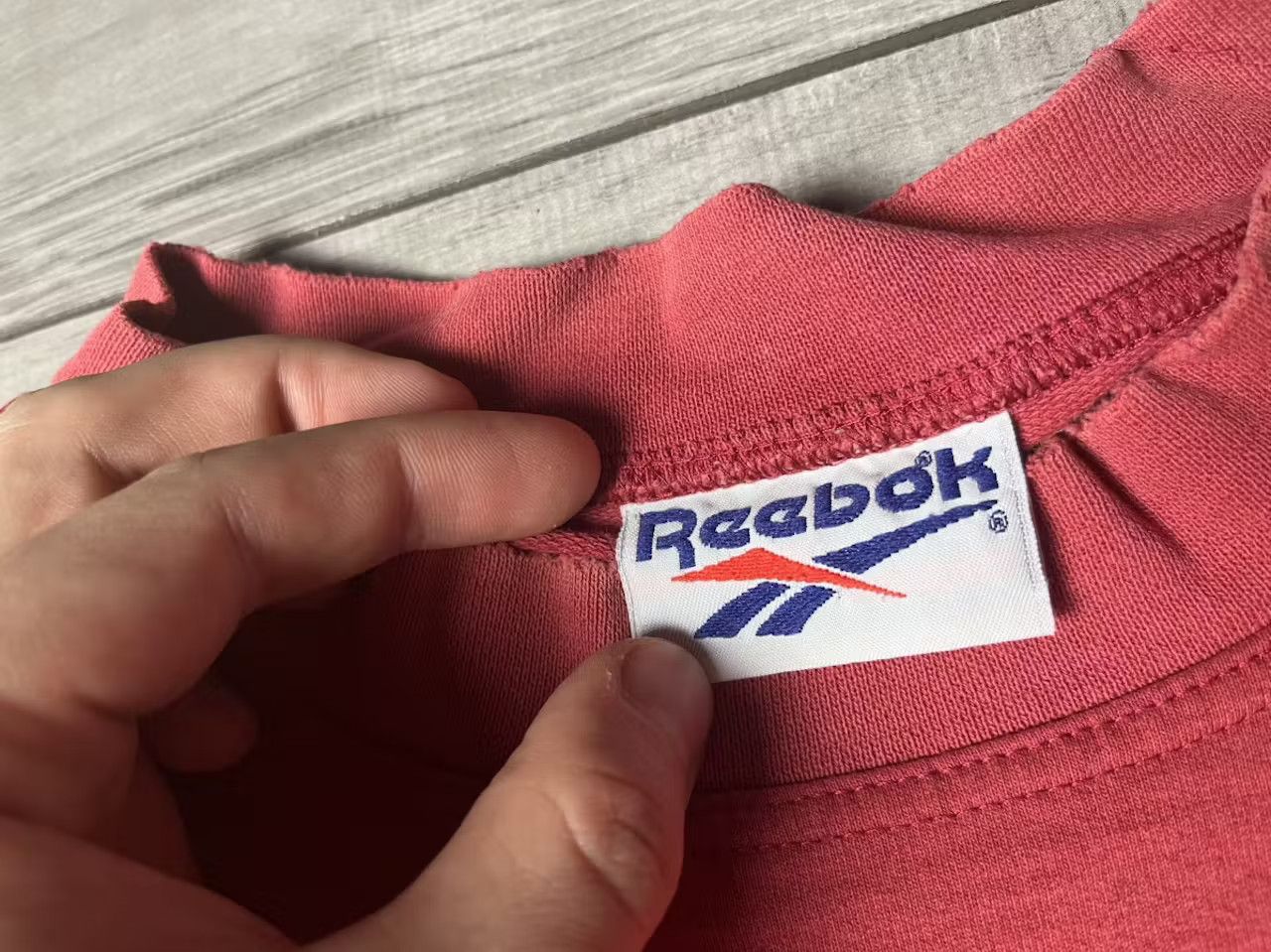 Reebok Vintage Reebok sweatshirt embroidered size Large Size US L / EU 52-54 / 3 - 4 Thumbnail
