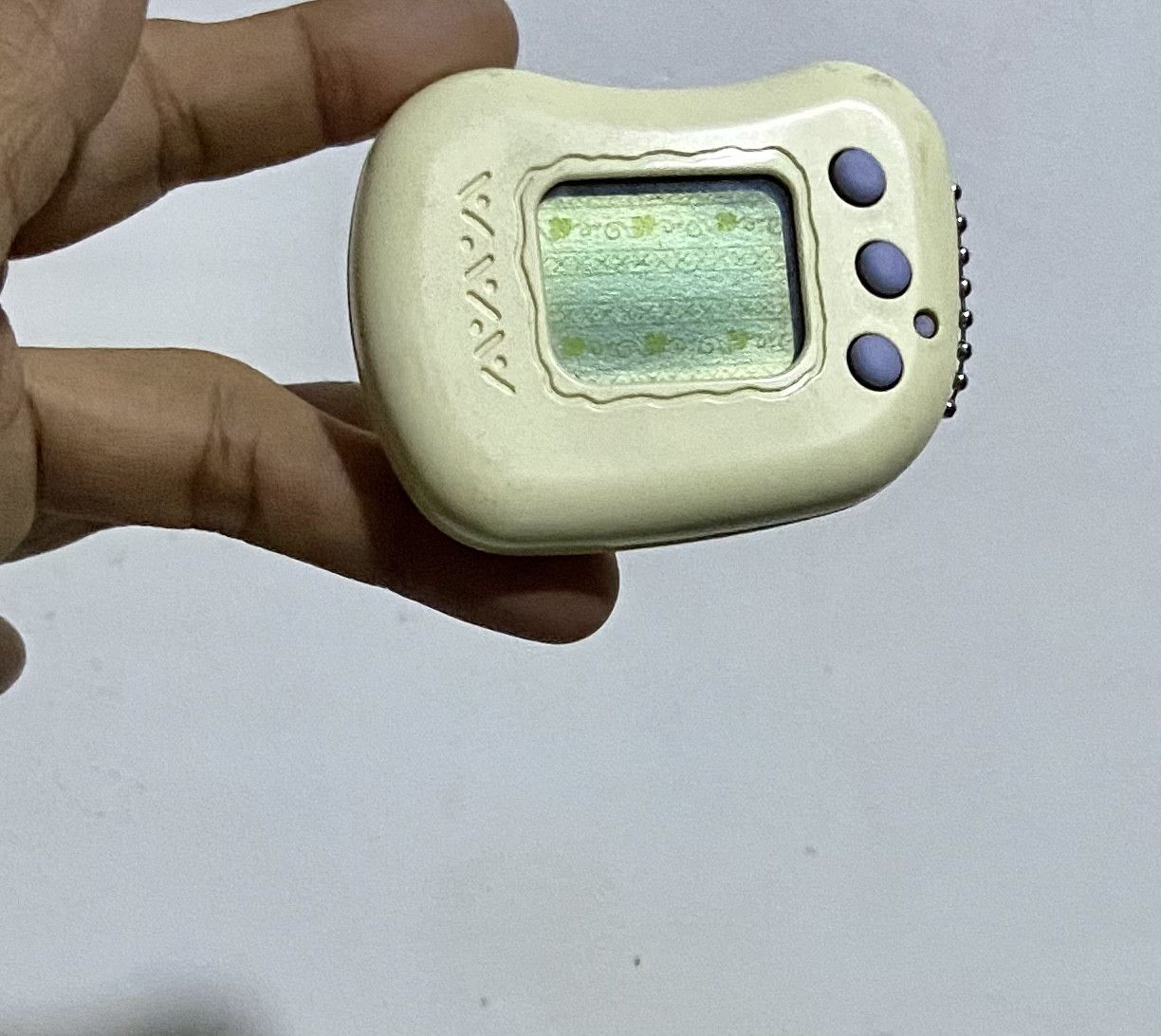 Edition Japan TAKE ALL VINTAGE AUTHENTIC TAMAGOCHI VIRTUAL POCKET GAME Size ONE SIZE - 9 Thumbnail