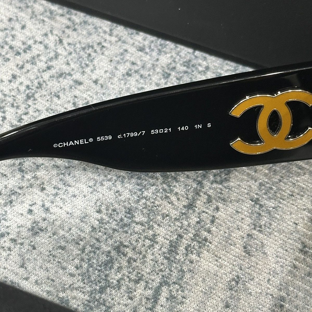 Chanel CHANEL 0CH5539 1799/7 SUNGLASSES Size ONE SIZE - 9 Thumbnail