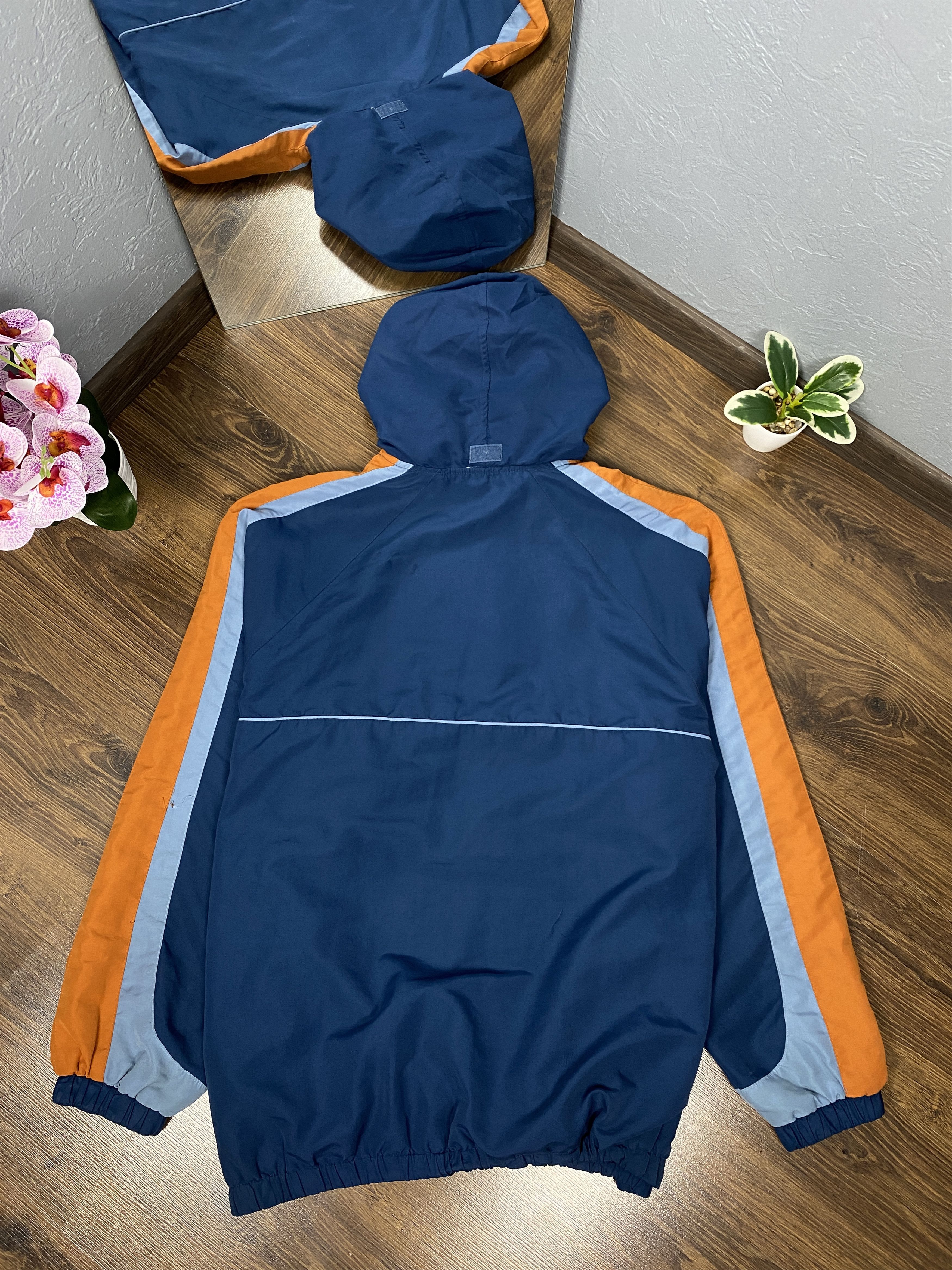 Umbro Umbro vintage nylon anorak jacket center logo Size US XL / EU 56 / 4 - 6 Thumbnail