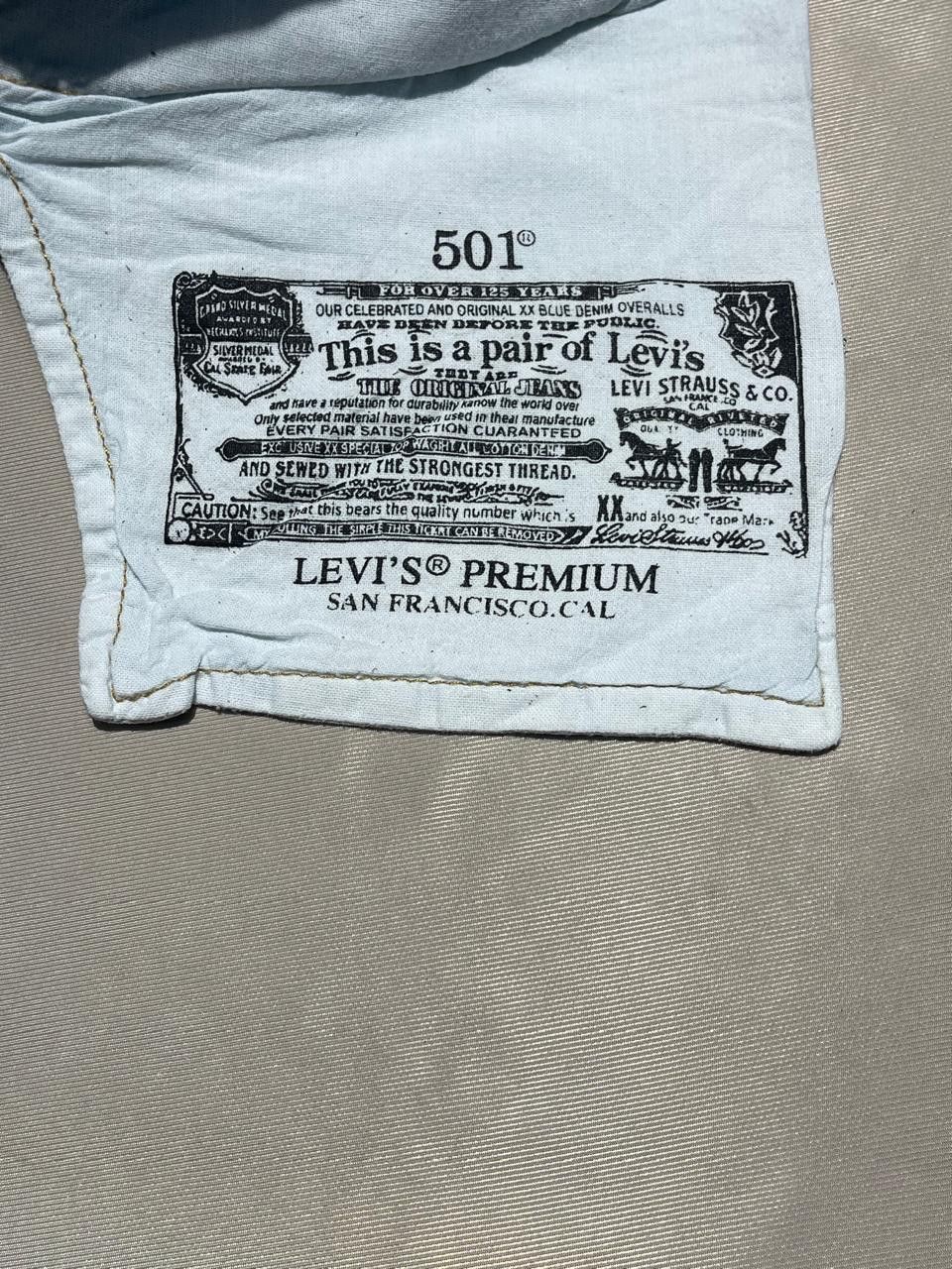 Levi's LEVI'S 501 Men's Blue Jeans – W36 L32 – Light Blue Size US 36 / EU 52 - 7 Thumbnail