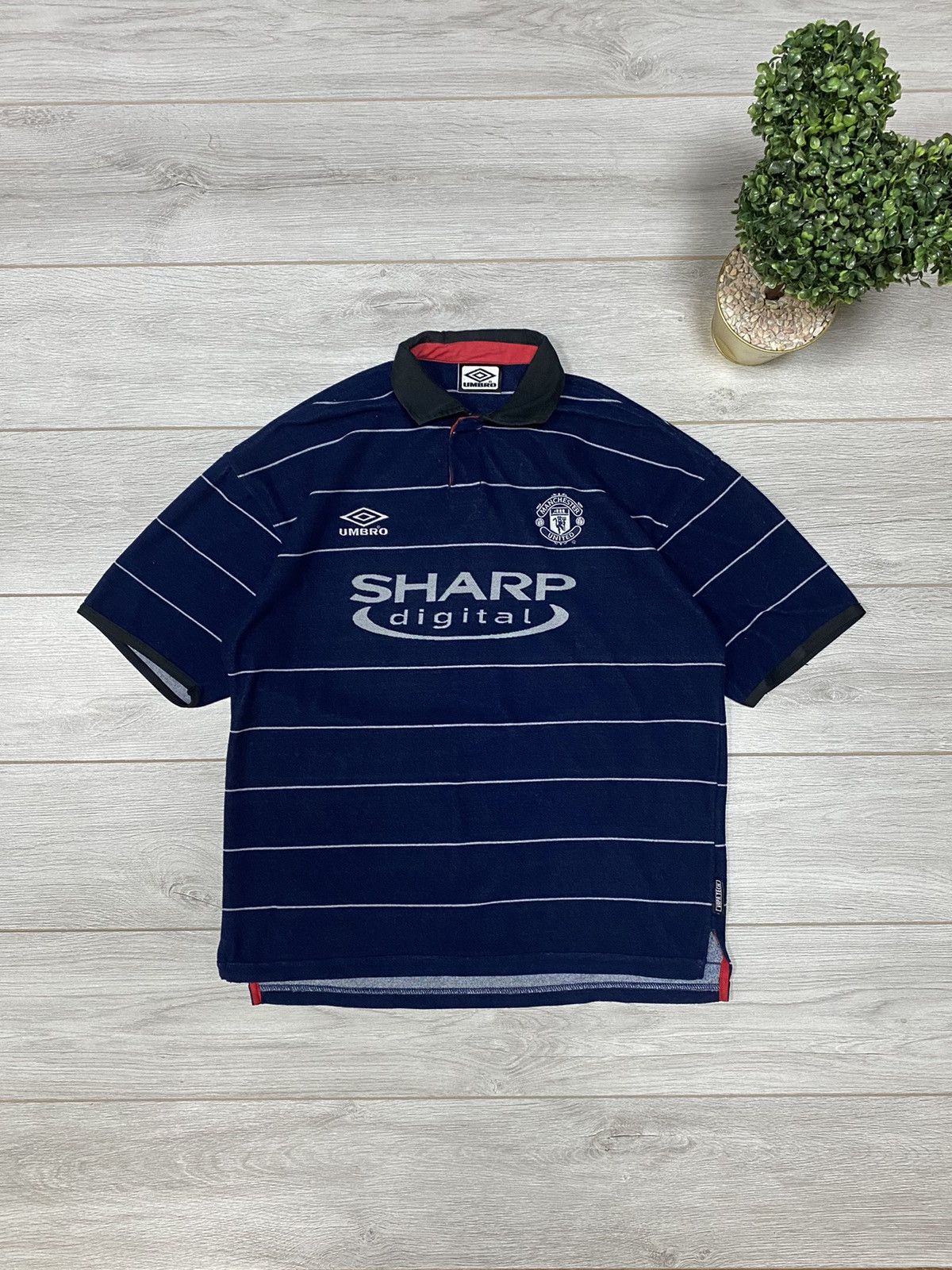 Umbro Manchester United vintage sharp digital striped jersey shirt Size US M / EU 48-50 / 2 - 3 Thumbnail