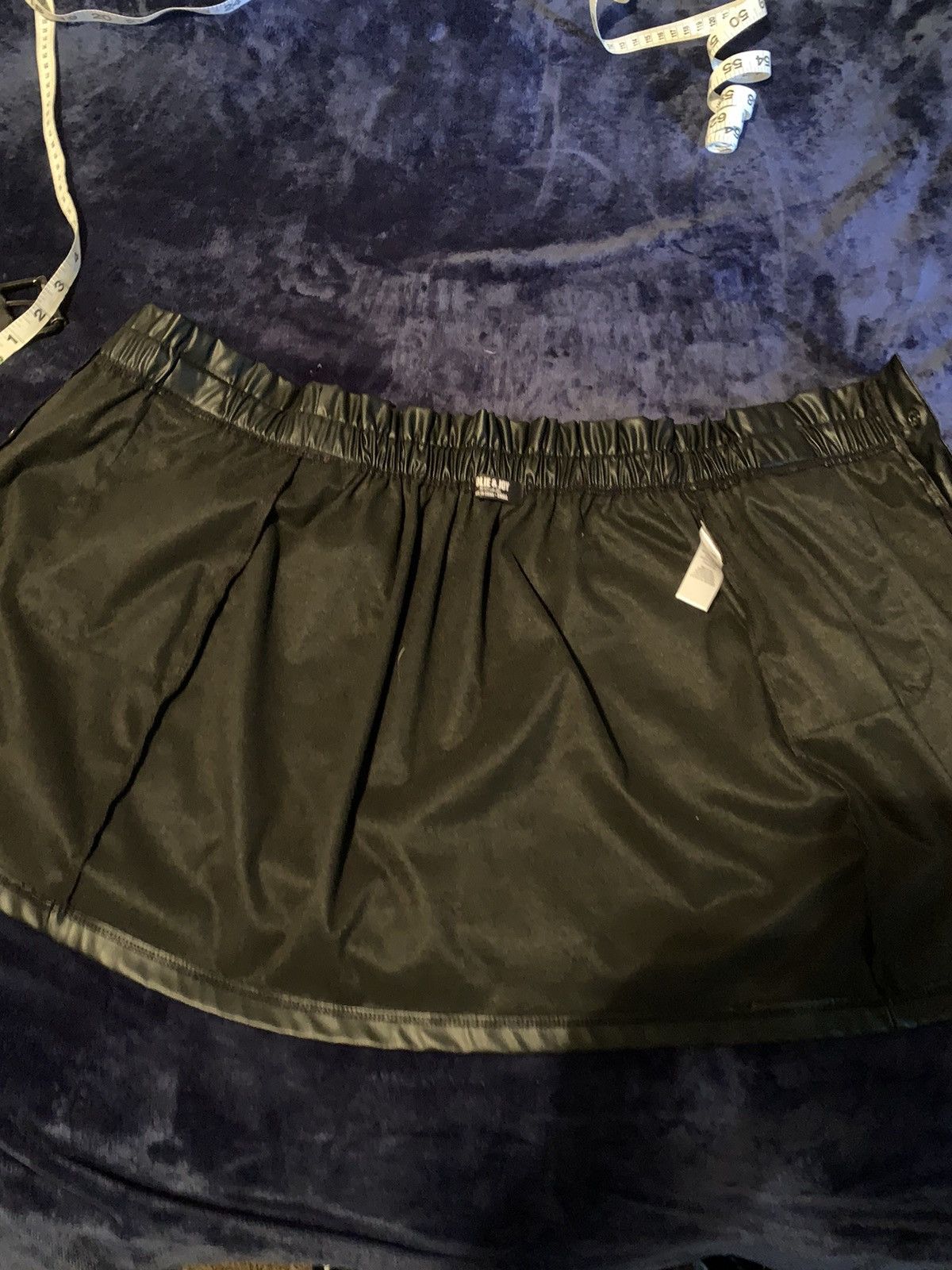 Designer Faux Leather Skirt Y2K Streetwear Fashion Rave Emo Opium 00s Size 22" - 6 Thumbnail