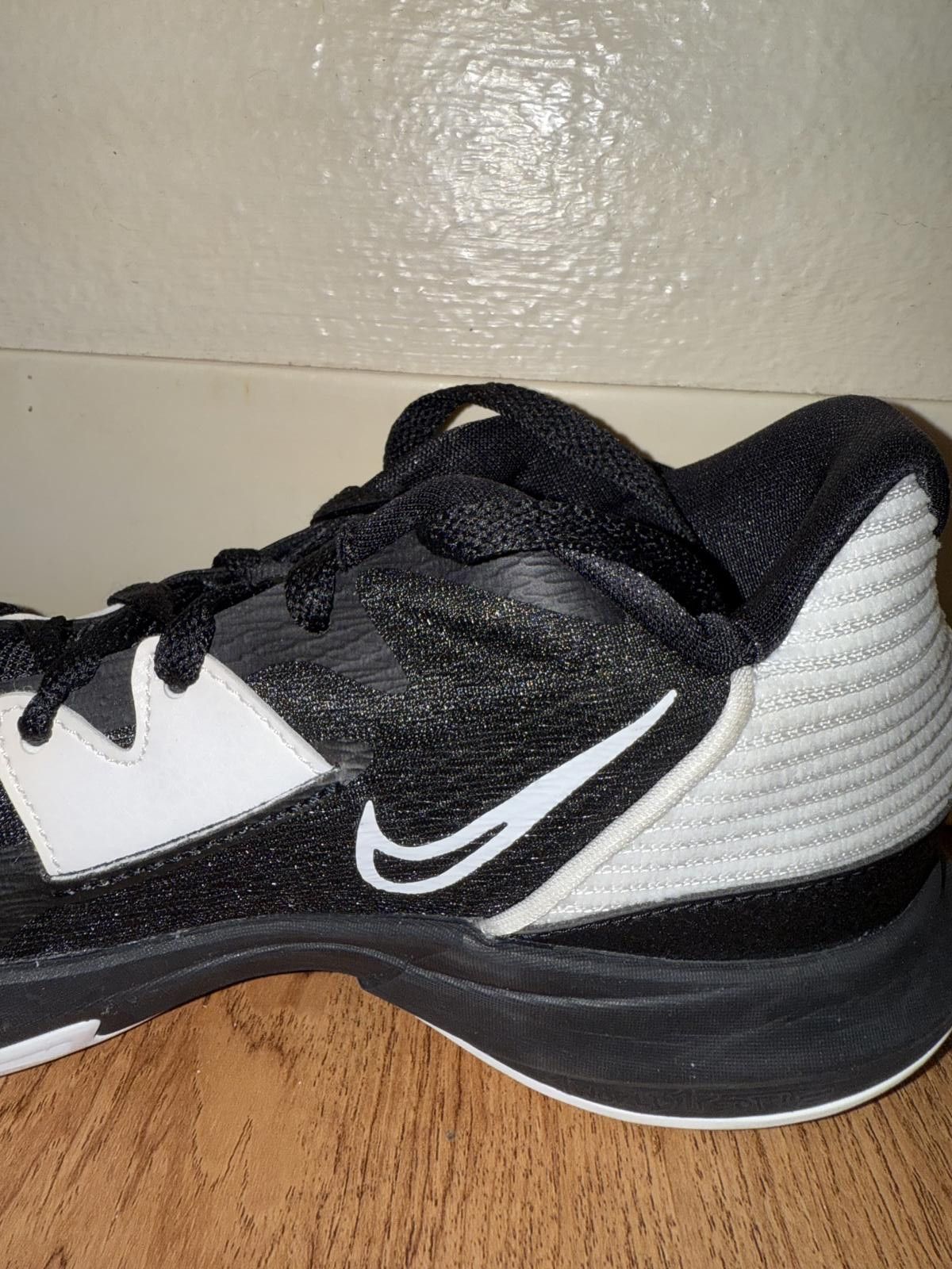 Nike Kyrie 5 Low TB Black White