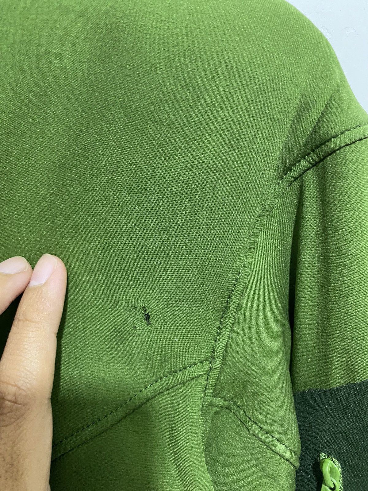 Arc'teryx Vintage Arcteryx hylus hooded Softshell Jacket Logo Size US M / EU 48-50 / 2 - 14 Thumbnail