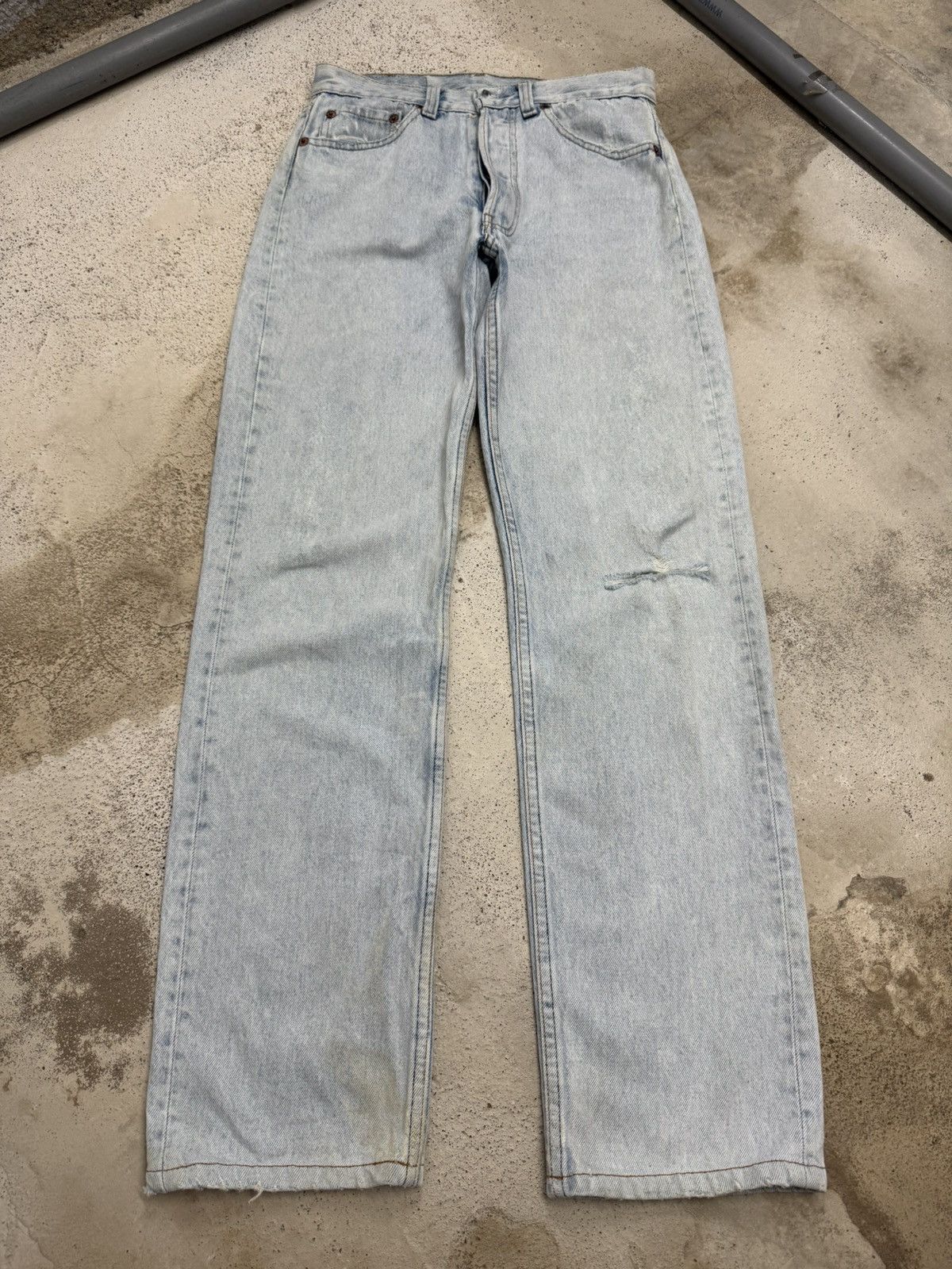 Levi's Vintage 90s Levis 501 Buttonfly Distressed Marks Denim Pants Size US 27 - 1 Thumbnail