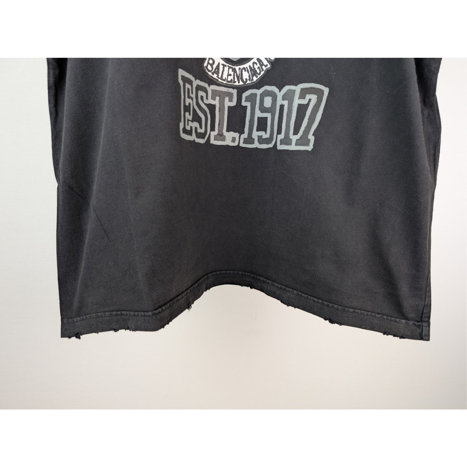 Balenciaga o1rshd1 Distressed DIY College Printed Cotton T-Shirt Black Size US S / EU 44-46 / 1 - 4 Thumbnail