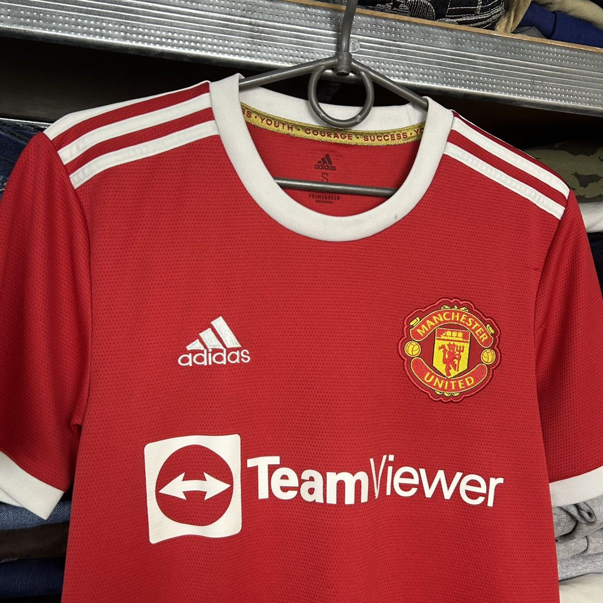 Adidas Mens Adidas Manchester United 2021 home soccer jersey Size US S / EU 44-46 / 1 - 2 Thumbnail