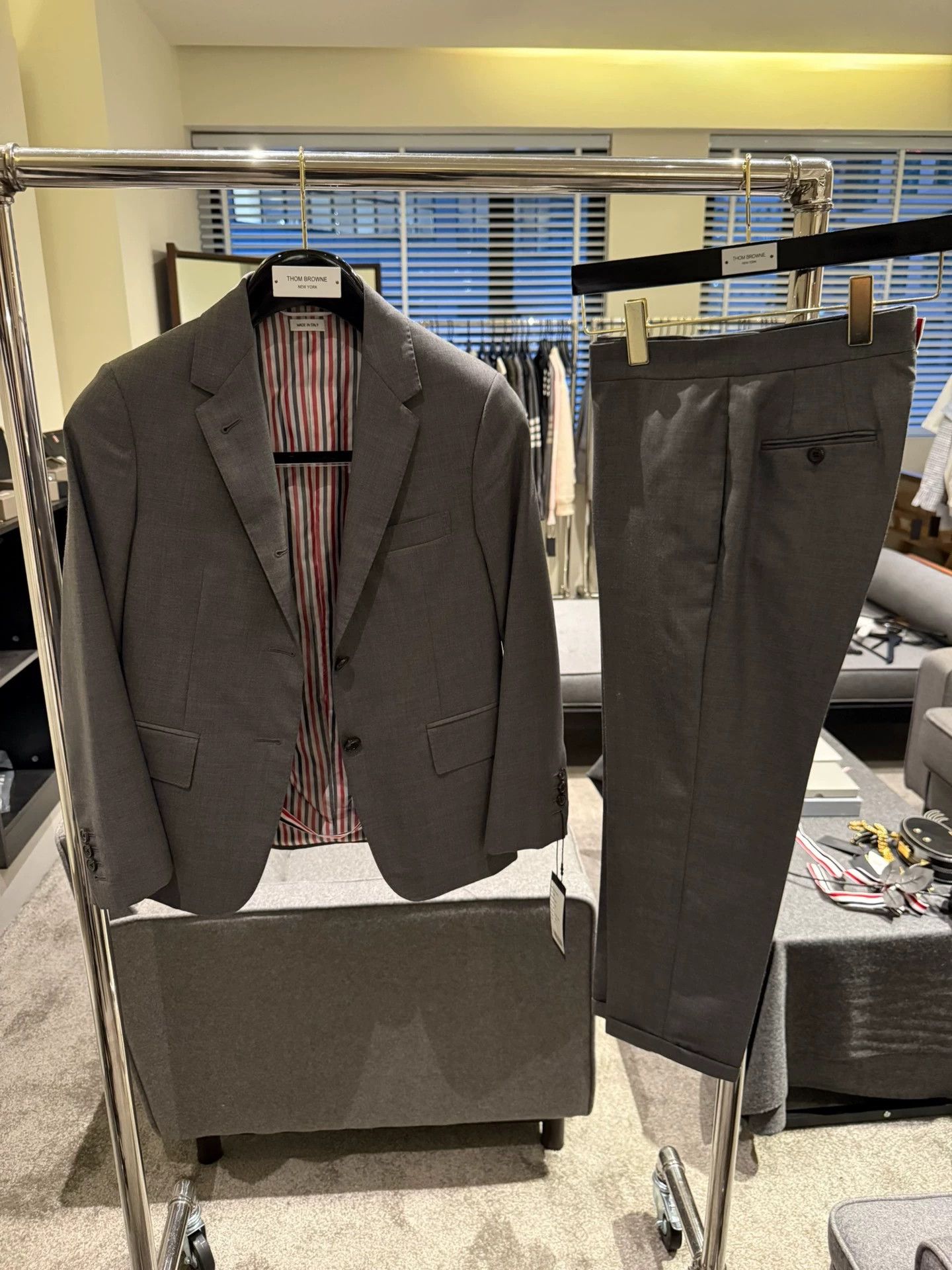 Thom Browne Thom Browne Women's Mid Gray Classic Suit 38 Size XS / US 0-2 / IT 36-38 - 1 Thumbnail