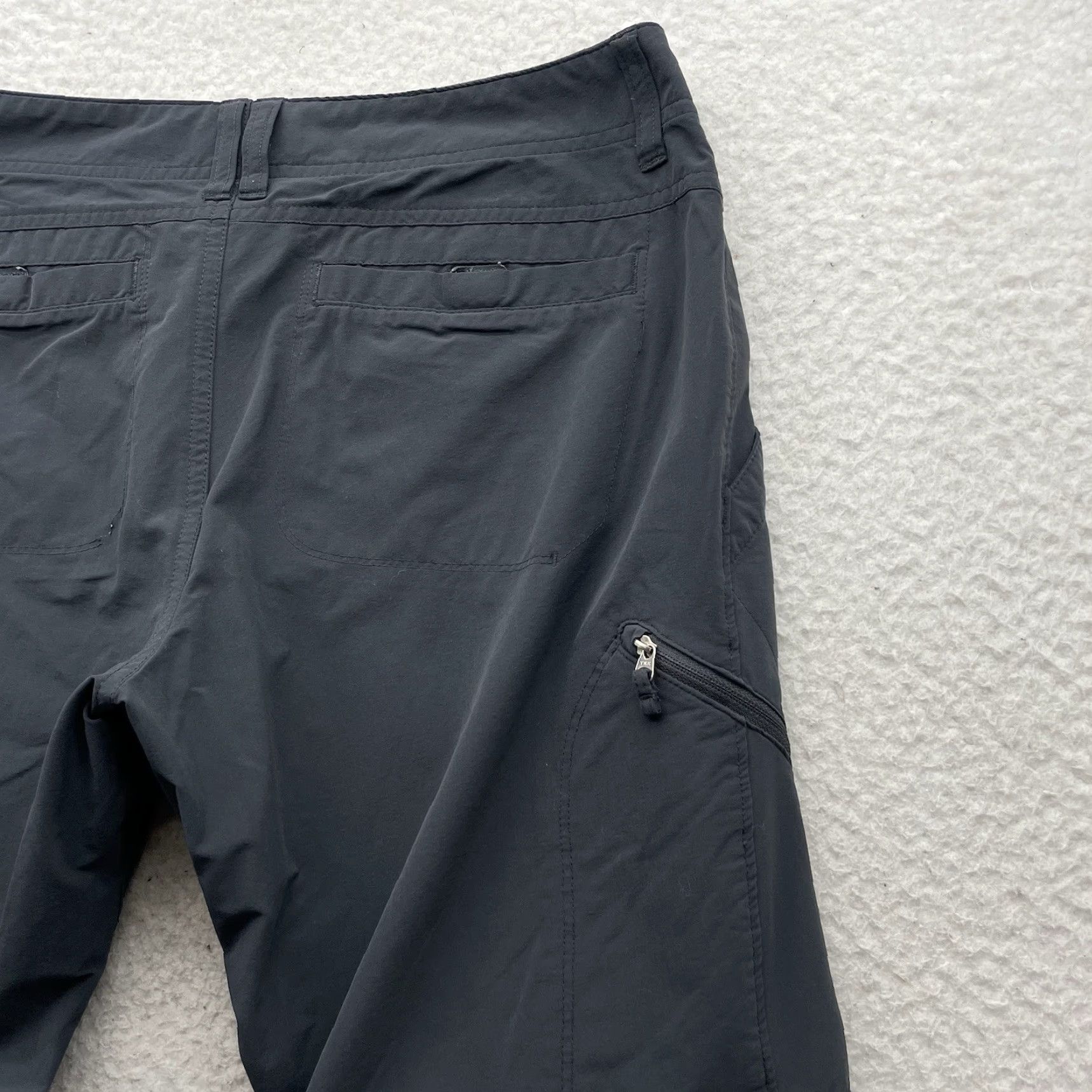 Marmot Marmot Pants Womens Size 6 Gray Convertible Quick Dry Inseam 32 in Casual Regular Straight 31 in Nylon Cotton Elastane Front Flat Pockets Button Size 28" / US 6 / IT 42 - 6 Thumbnail