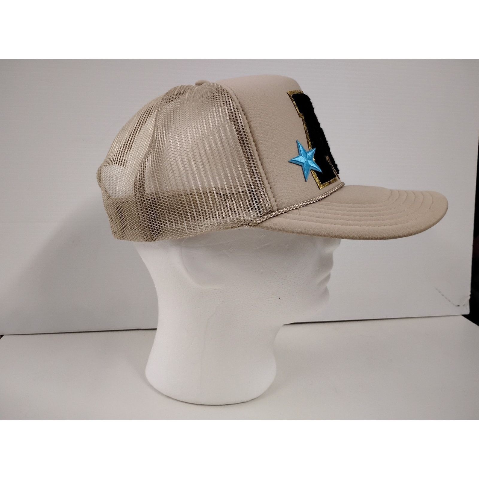 Otto Otto Letter A with Smile Emoji (OSFM) Beige Snapback Cap Size ONE SIZE - 2 Thumbnail
