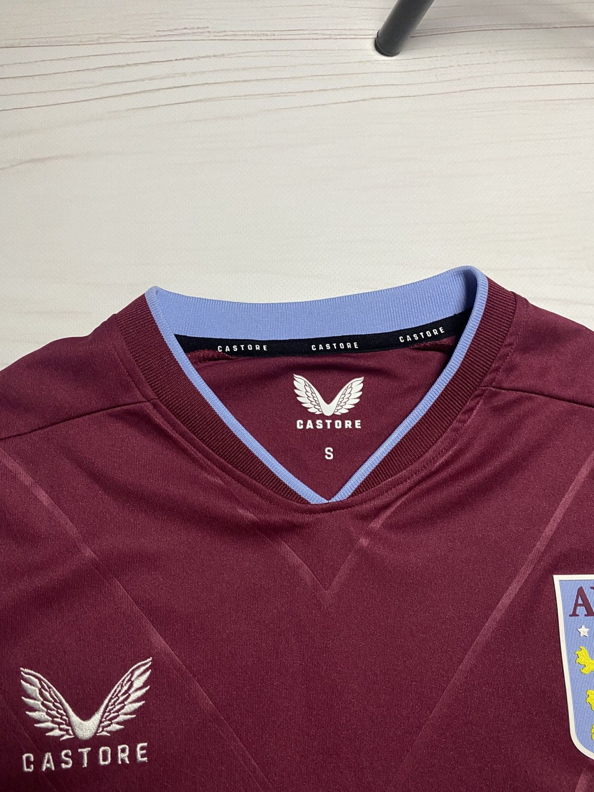 Castore Castore Aston Villa 2022/23 home soccer football y2k jersey Size US S / EU 44-46 / 1 - 3 Thumbnail