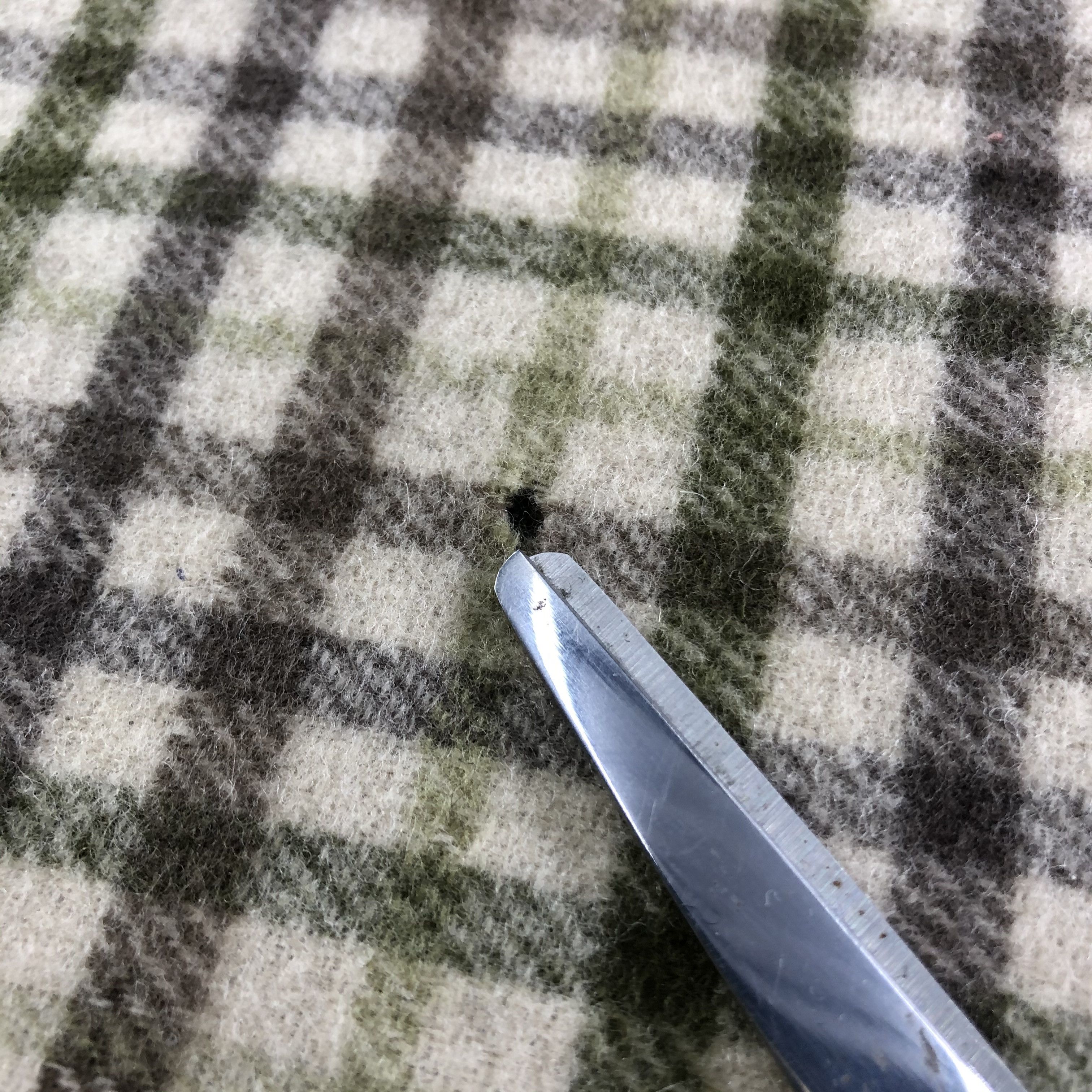 Barbour Barbour Gingham Merino Scarf Muffler Neckwear V2201 Size ONE SIZE - 7 Thumbnail