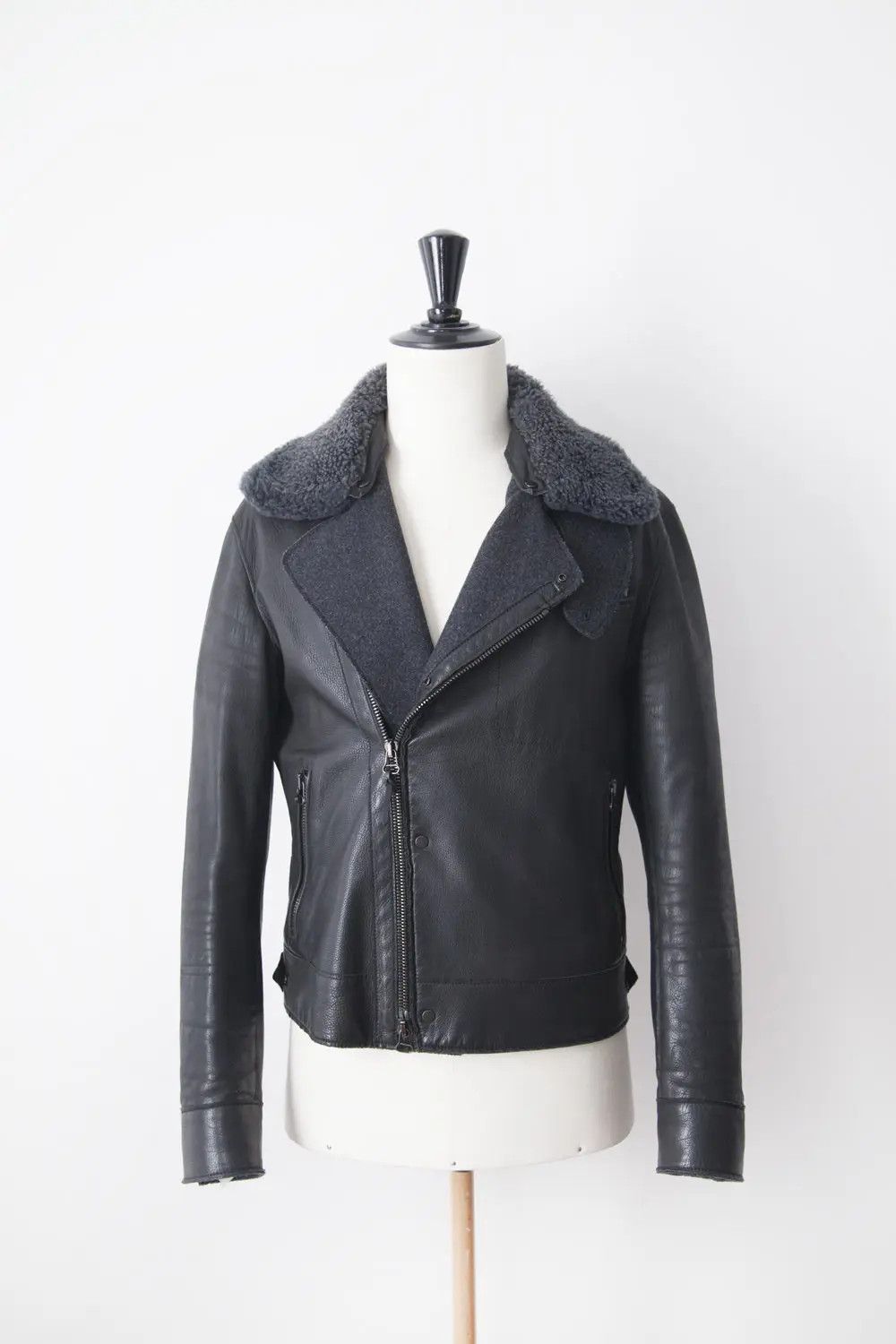 Lanvin Lanvin leather perfecto w military details Size US M / EU 48-50 / 2 - 1 Thumbnail
