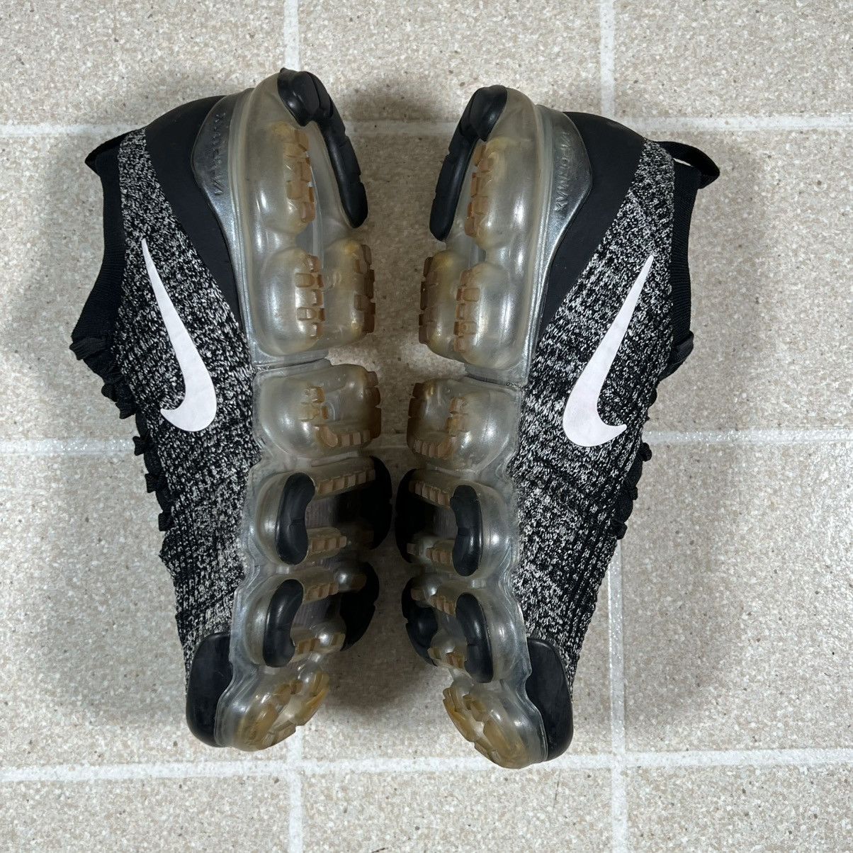 Nike Nike Air Vapormax Flyknit 3 Shoes 10.5 Black Oreo Sneakers Size US 10.5 / EU 43-44 - 8 Thumbnail