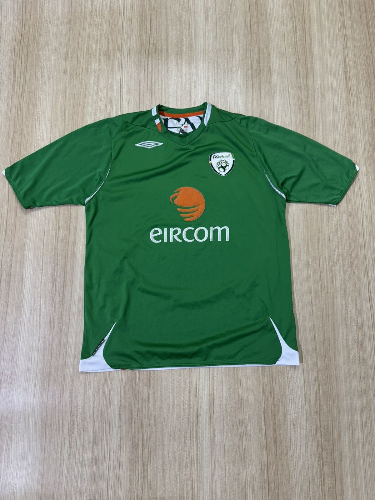 Umbro REPUBLIC OF IRELAND 2006-2008 HOME JERSEY BY UMBRO Size US L / EU 52-54 / 3 - 1 Thumbnail